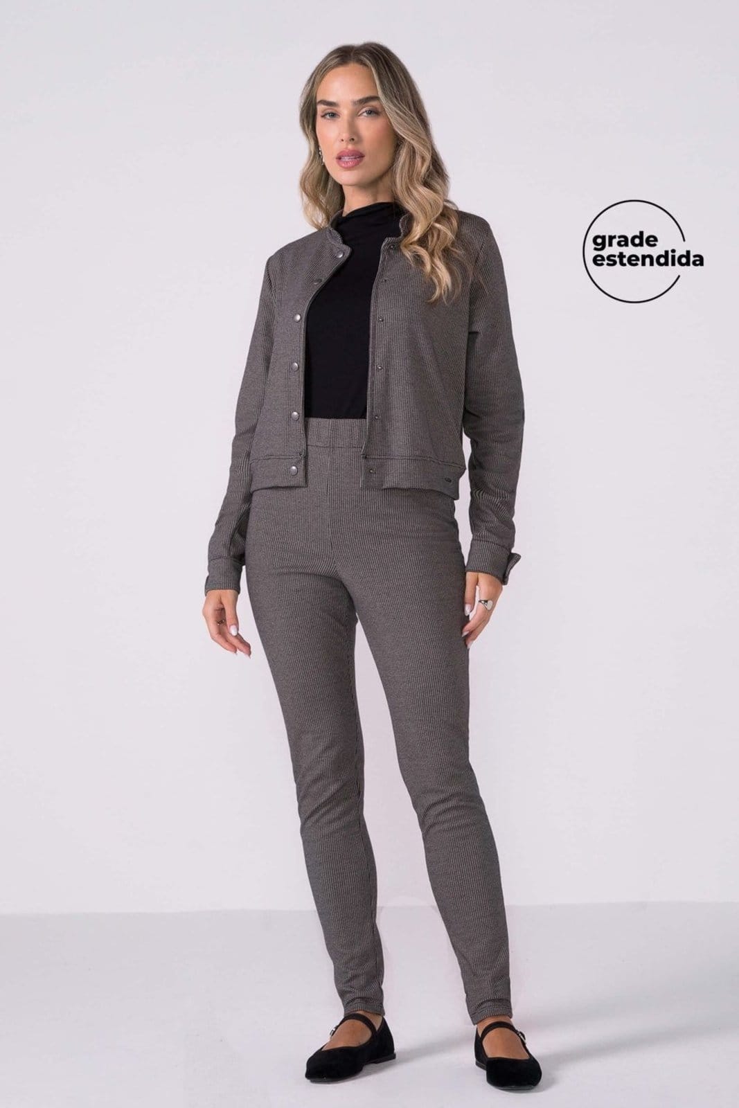 Calça Feminina Ajustada Texturizada Marialícia