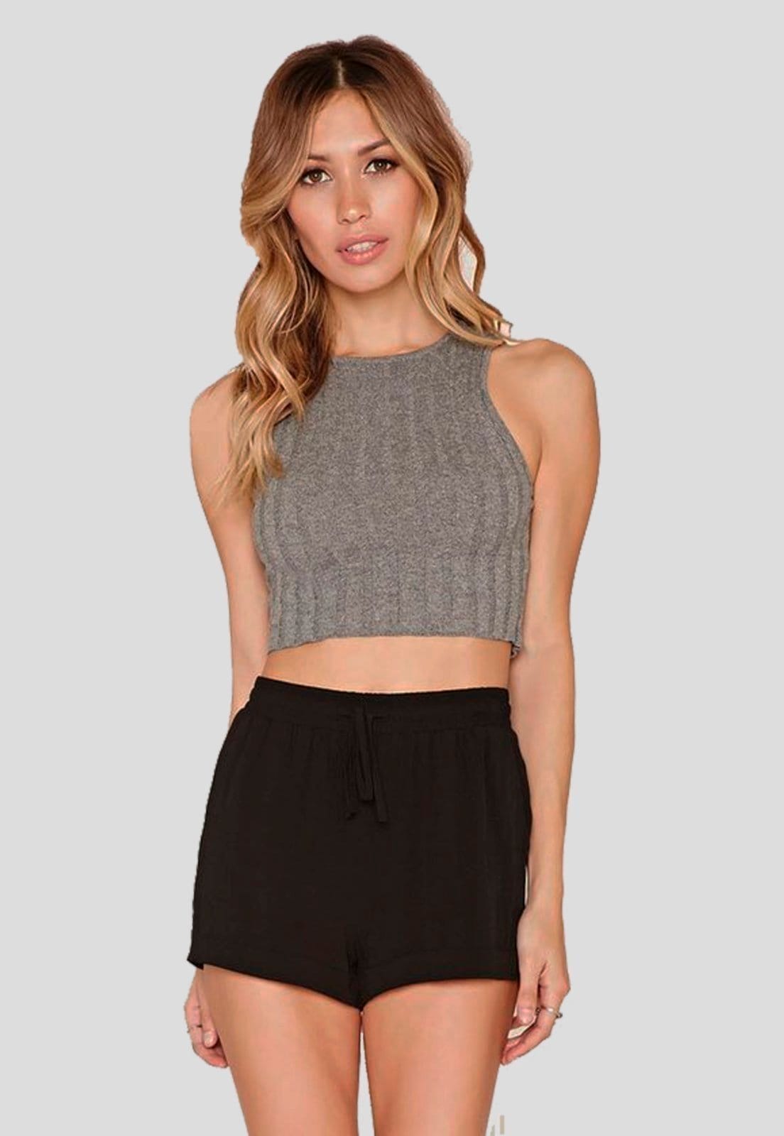 Shortinho Curto Diluxo Soltinho Canelado