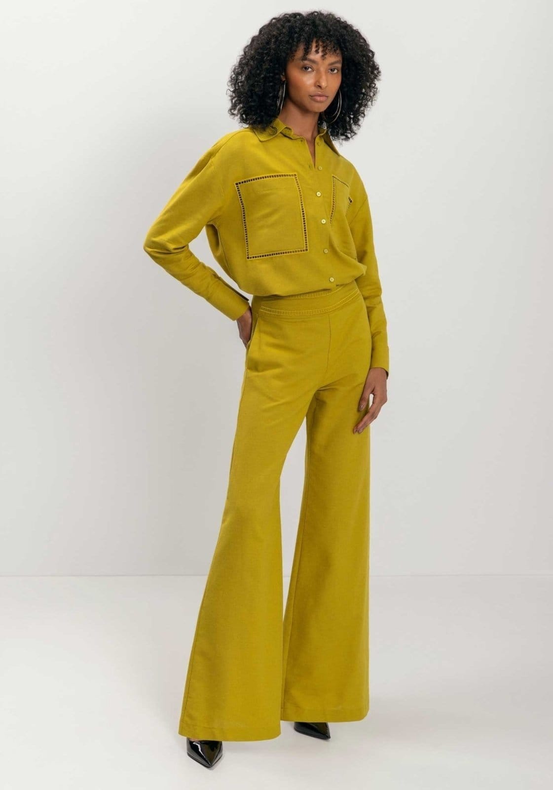 Vista principal Calça Pantalona Com Cintura Alta E Cós Bordado Lez a Lez verde