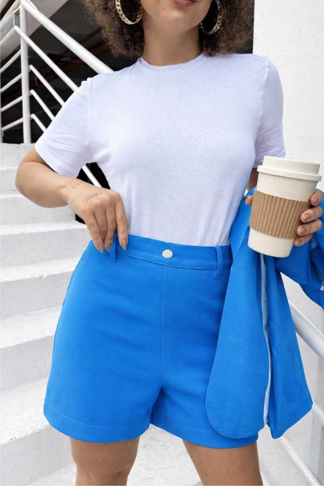 Vista 2 Short Vanibele Alfaiataria Piscina Vanibele azul