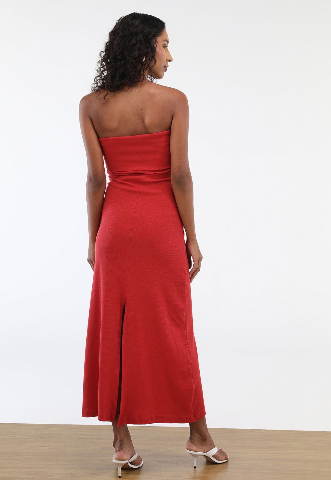 Vista 2 Vestido Feminino FARM Tomara que Caia Midi FARM vermelho