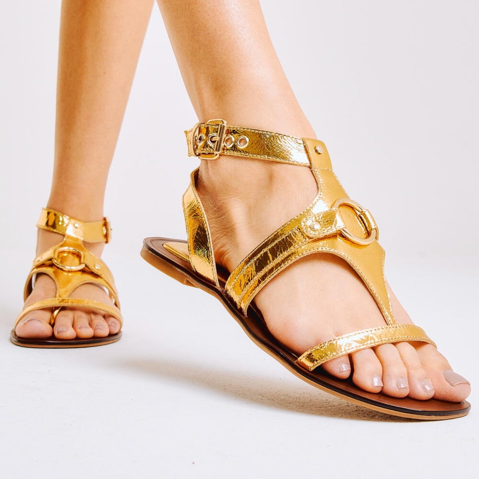 Vista 2 Rasteira Couro Ouro Cecconello 2787004-1 Cecconello dourado