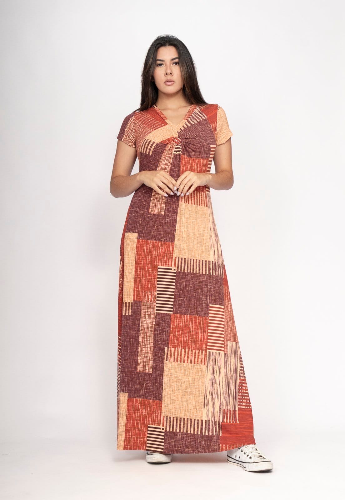 Vista 2 Vestido Amazonia Vital Boyrá Longo Malha Detalhe Manga Tramas do Sol Amazonia Vital estampado