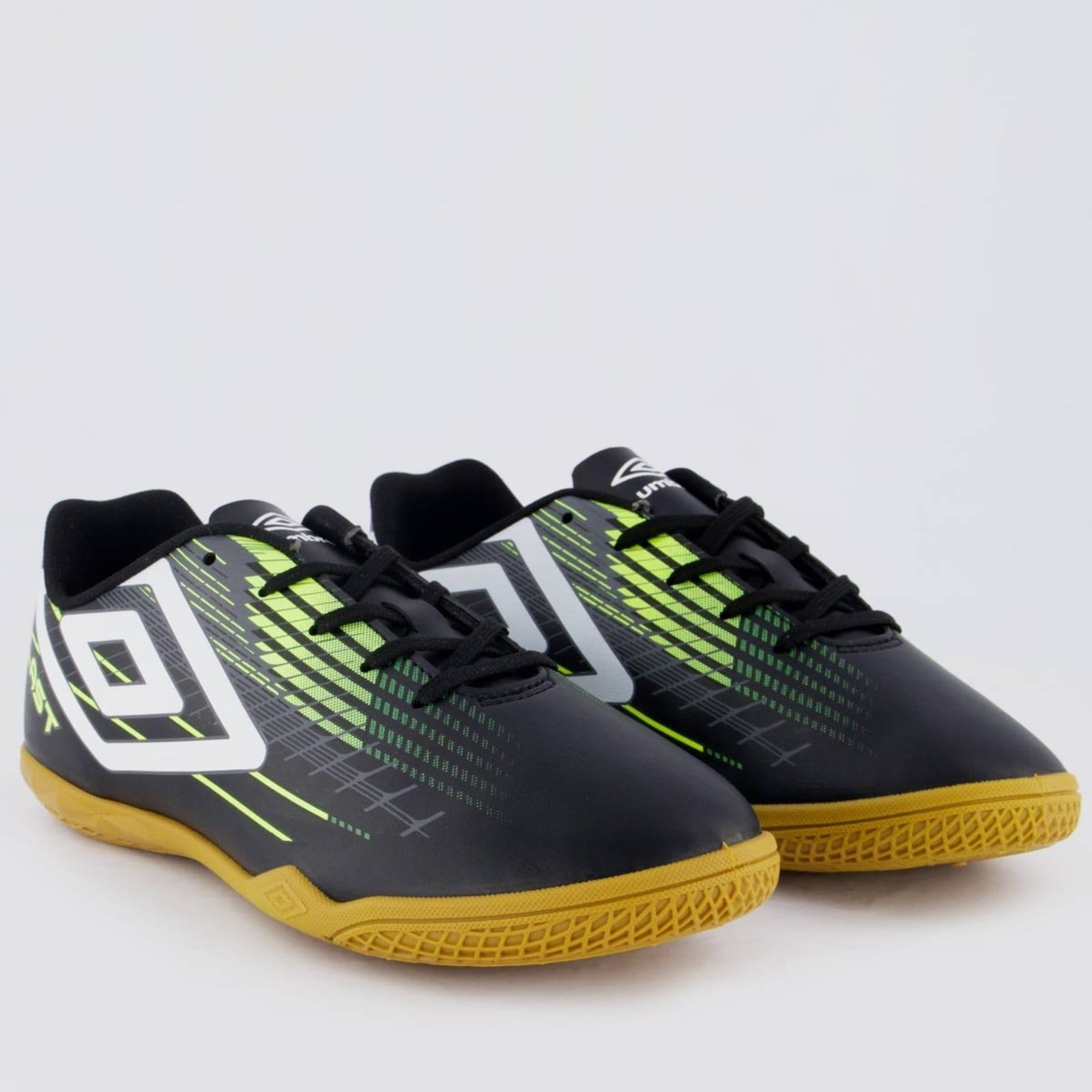 Vista 2 Chuteira Umbro Blast Futsal Preta e Verde Umbro preto verde
