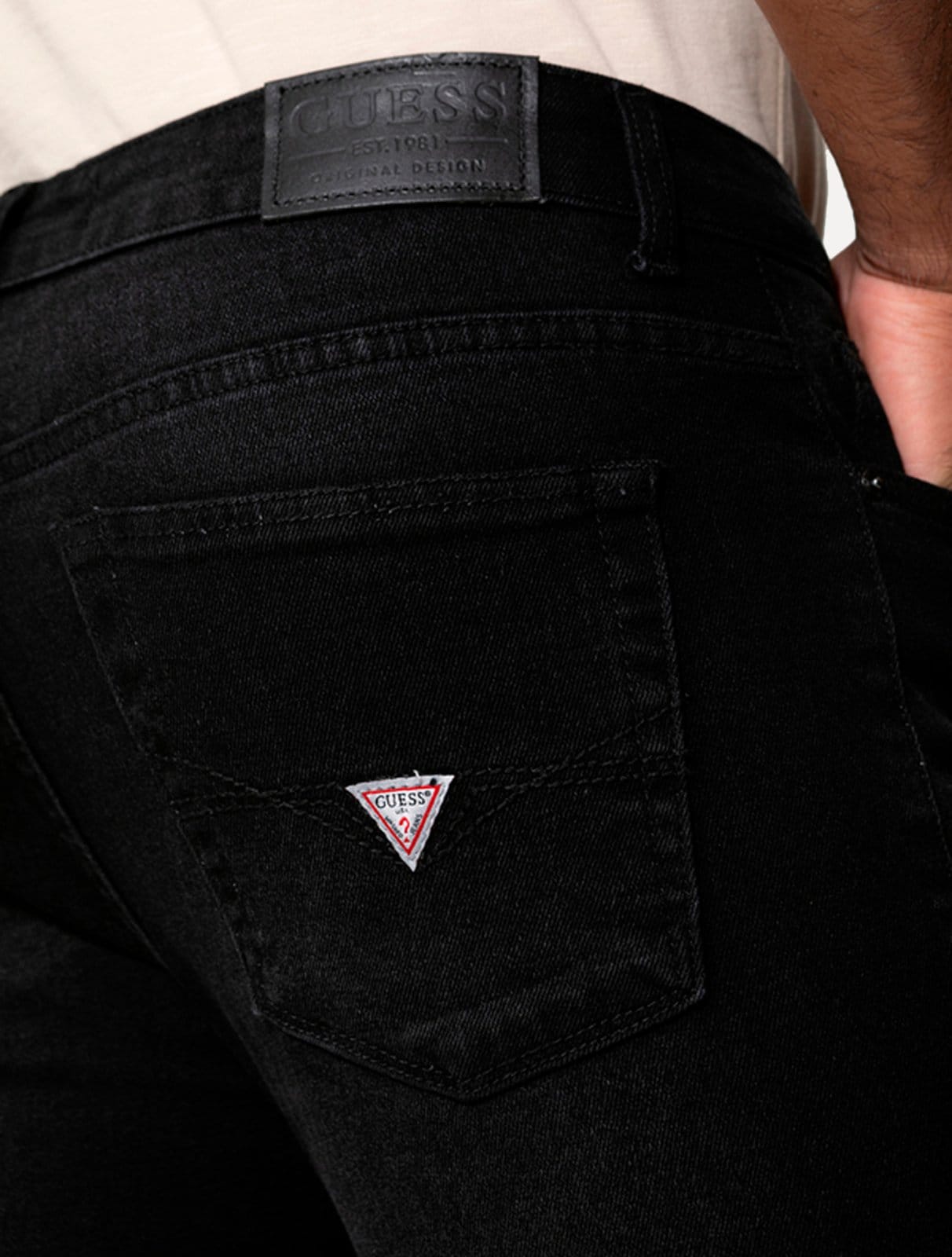 Vista 2 Calça Guess Jeans Masculina Skinny Jet Black Tag Preta Guess preto black