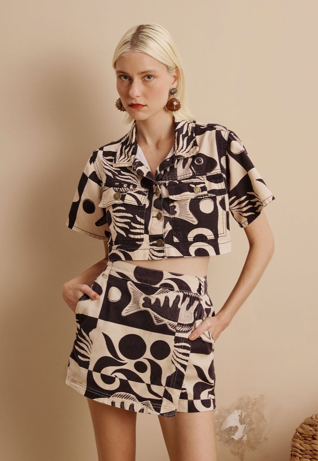 Short Saia Sarja Estampado Tucunaré