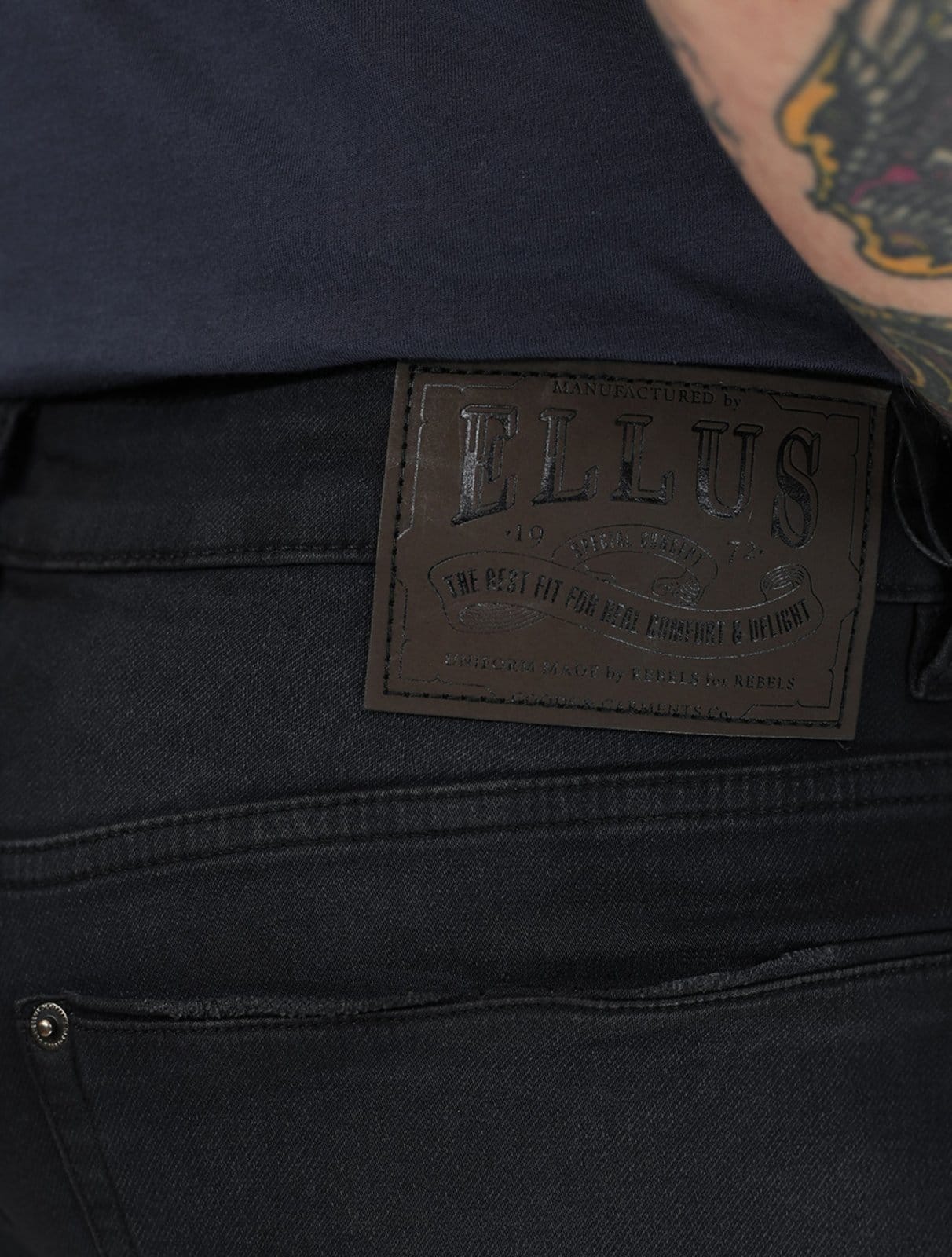 Vista 2 Calça Ellus Jeans Masculina Skinny Jogging Vivo Escura Ellus azul