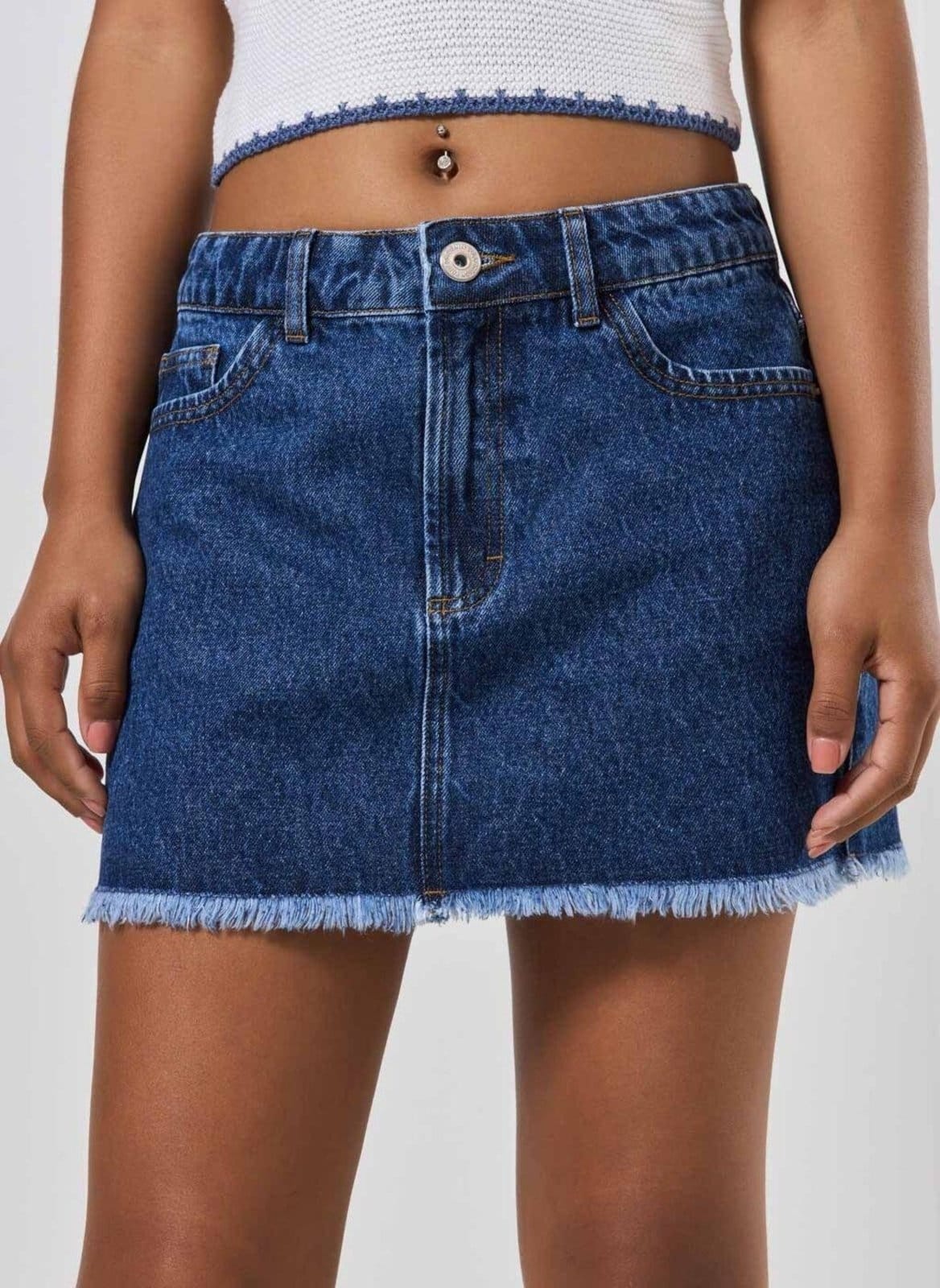Vista 2 Saia Jeans Barra Desfiada Cintura Média Youcom azul marinho