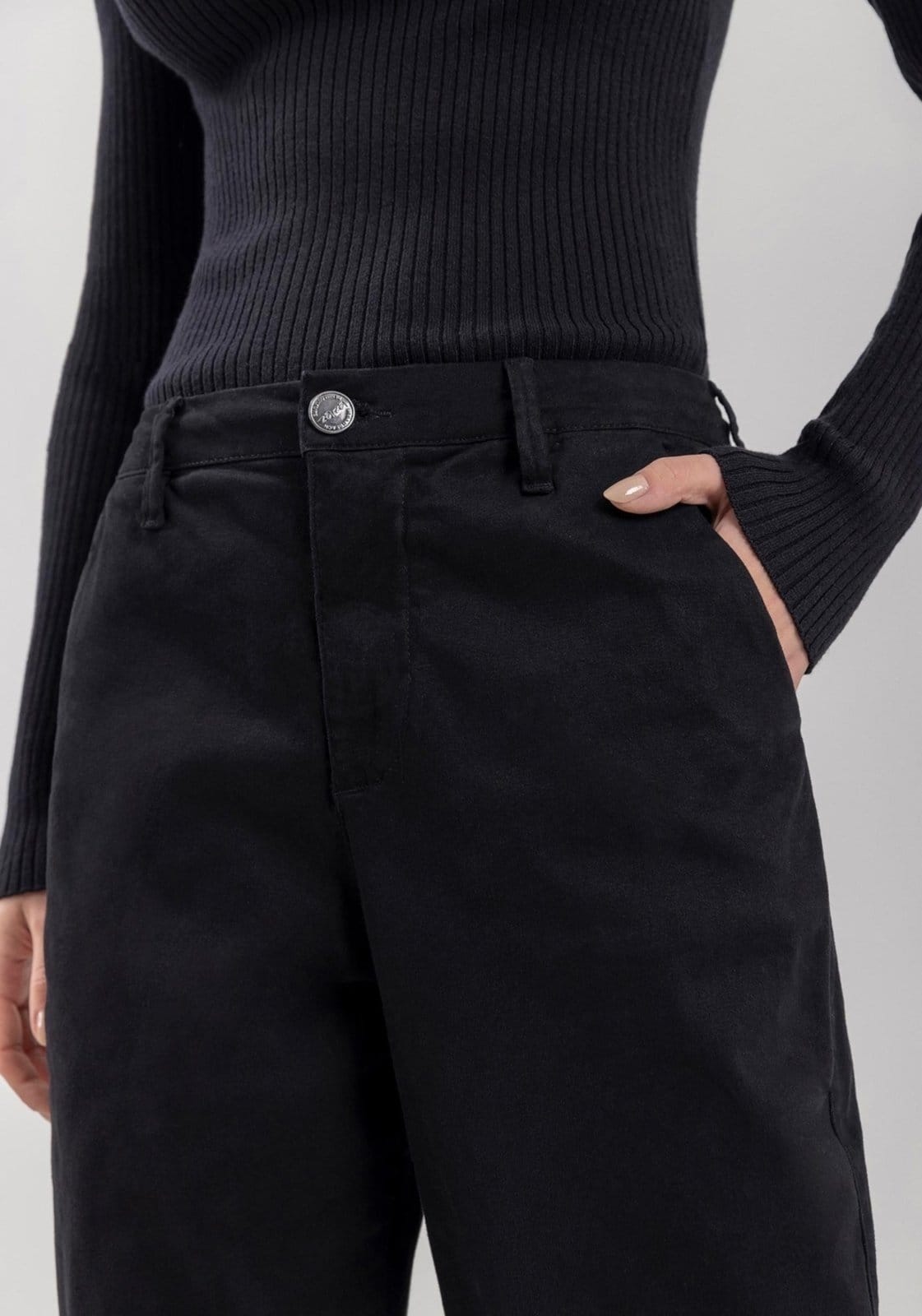 Vista 2 Calça Lez a Lez Slim Cropped Em Sarja Com Elastano Lez a Lez preto
