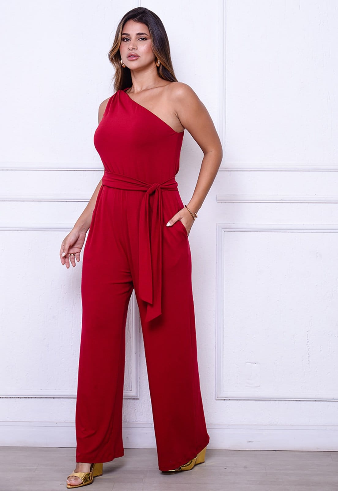 Vista 2 Macacão Taynara BBonnie - Um Ombro Só em Viscolycra BBonnie vermelho