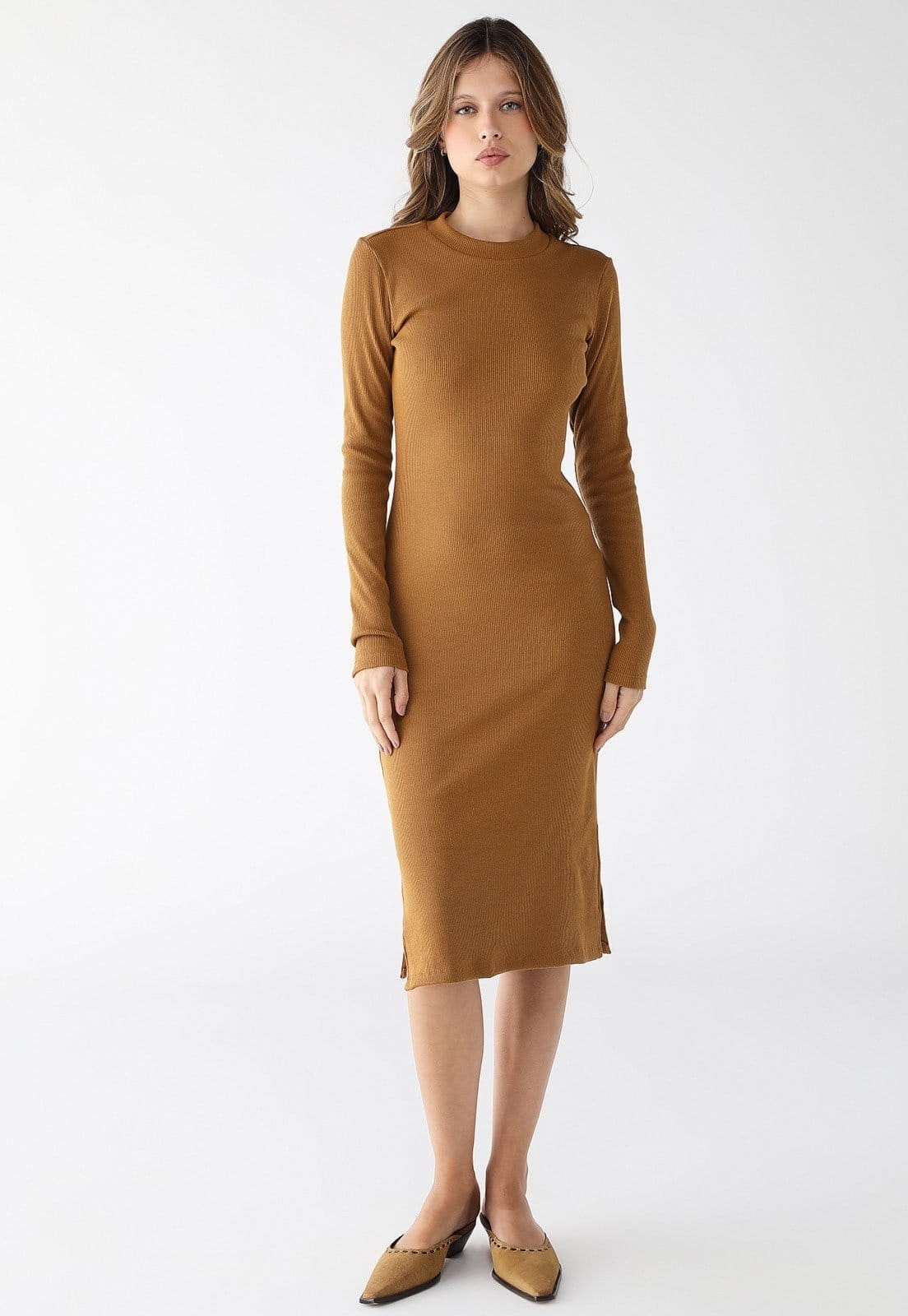 Vestido Midi Manga Longa Levosch Fendas Laterais Mostarda