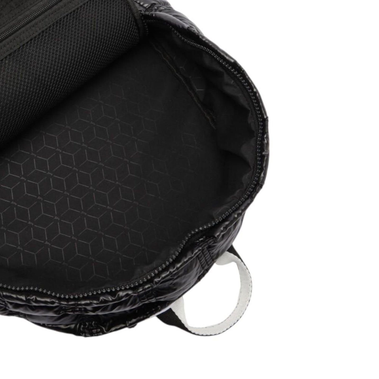 Vista 2 Mochila Reserva Mitaka 2.0 Vasco 22.8 Litros RESERVA GO preto