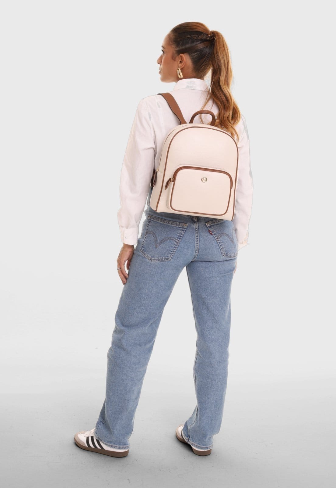 Vista 2 Mochila Couro Mariart 6601MRT Off White/Camel Mariart caramelo/off-white white