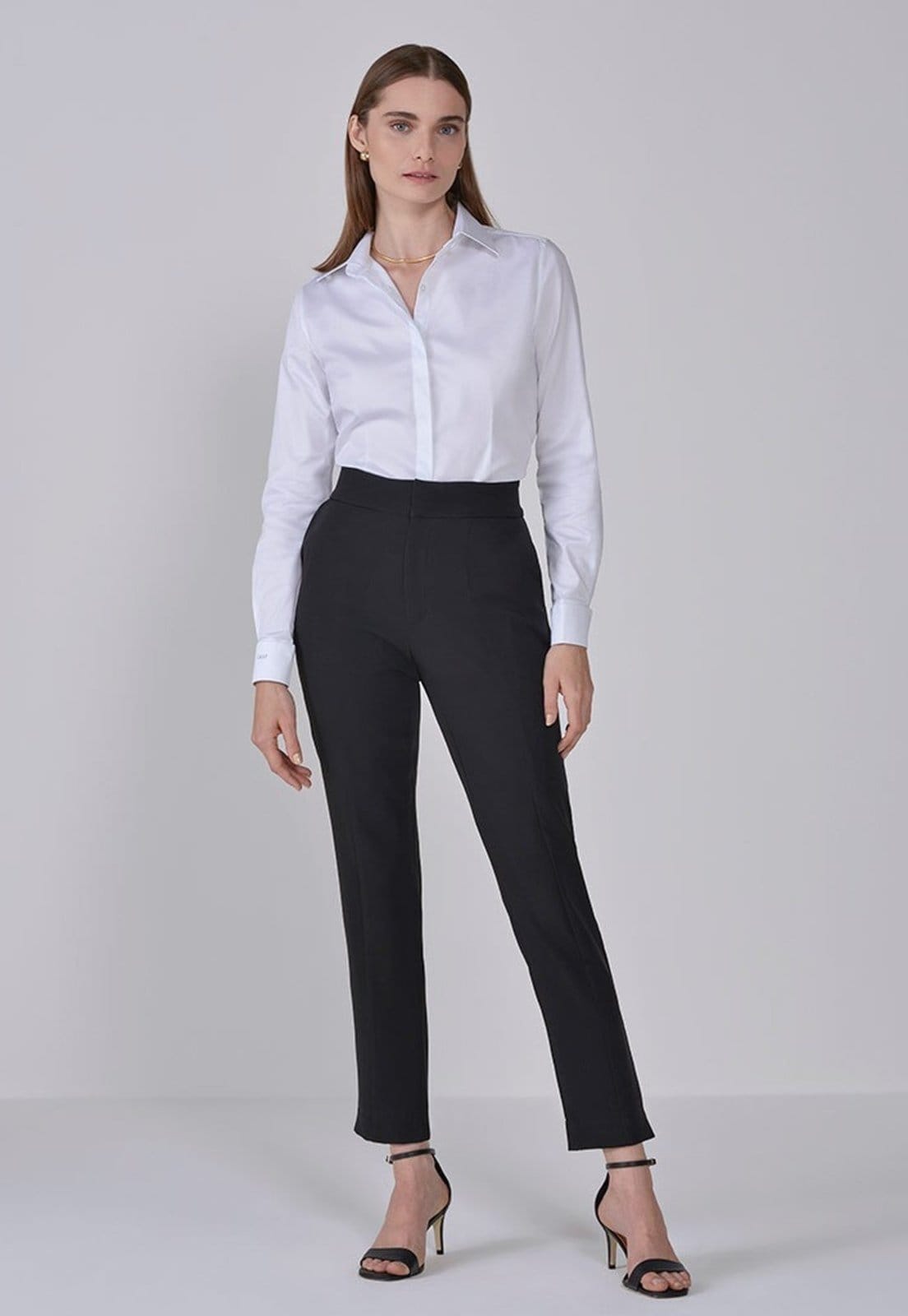 Vista principal Calça Reta Slim de Alfaiataria Preta Reese Principessa preto