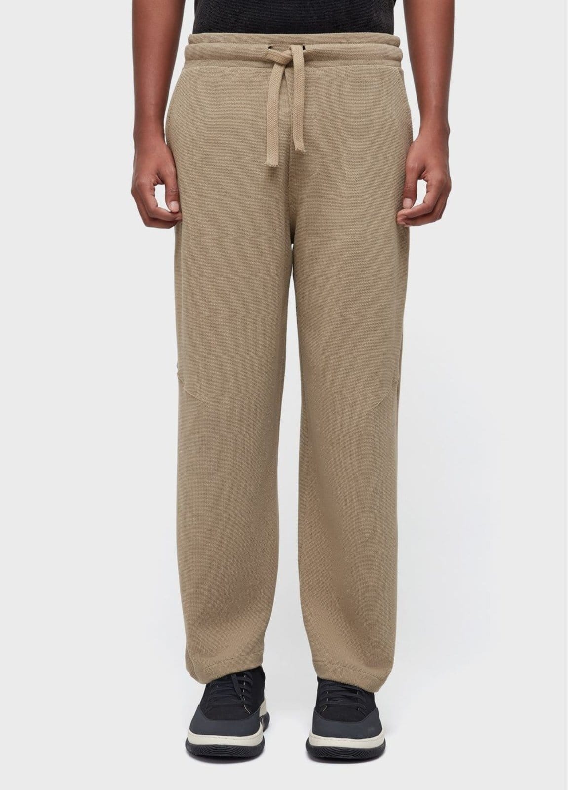 Vista 2 Calça over rustic texture Osklen bege