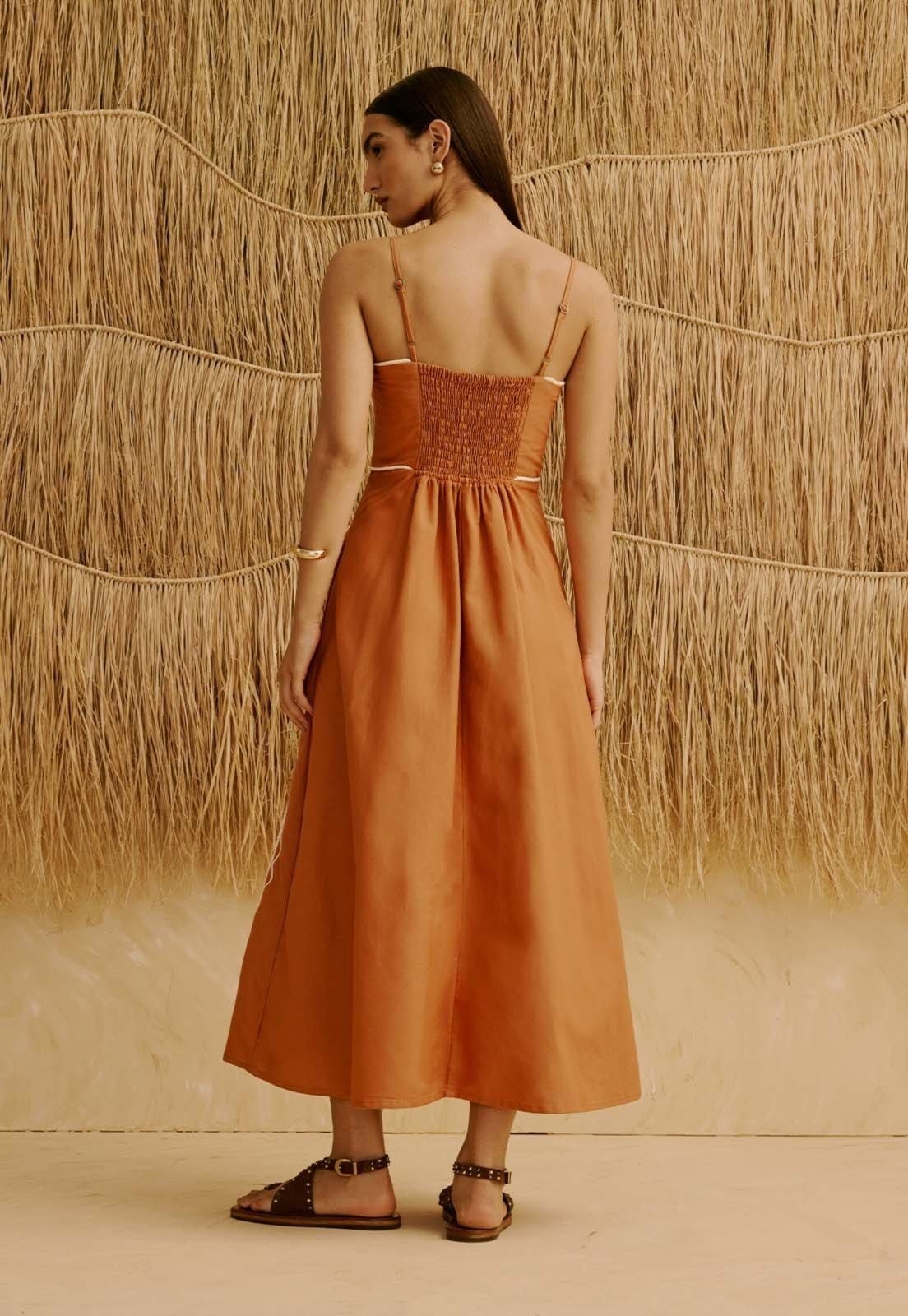 Vista 2 Vestido Midi Bordado Cashmere CaCay bege