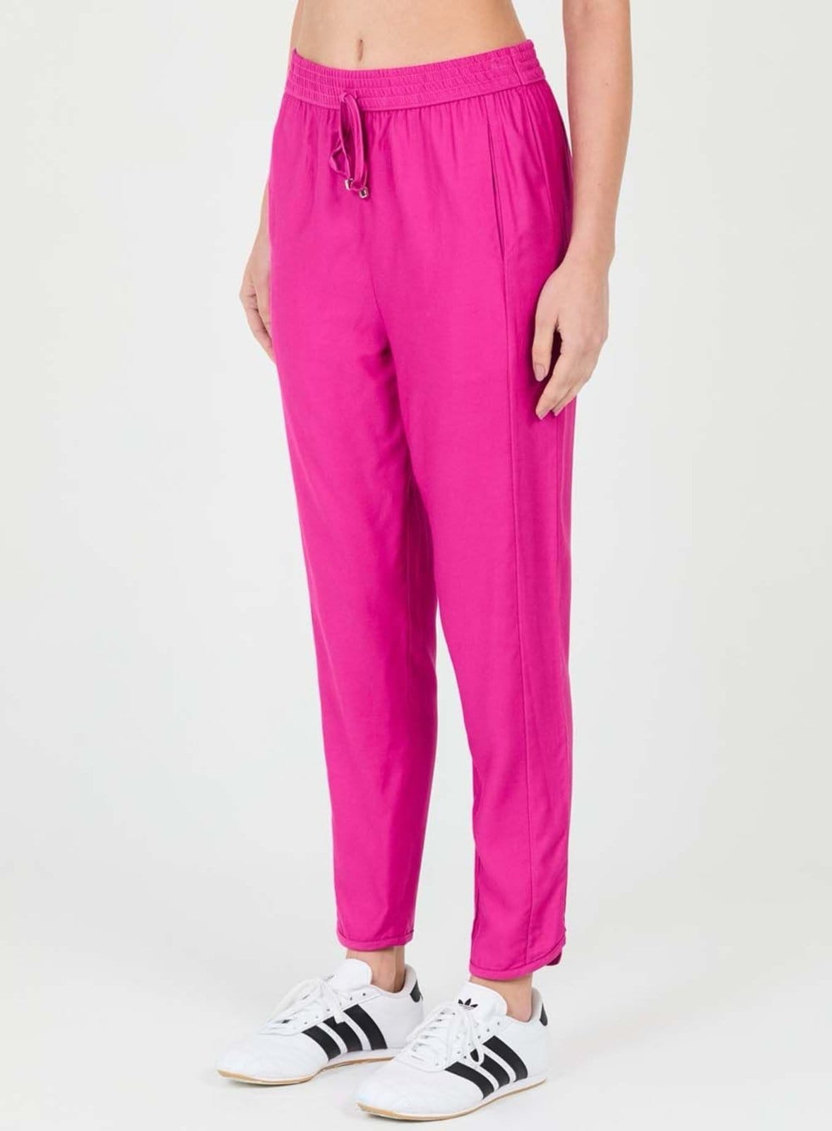 Calça Feminina Cenoura com Amarração Colcci CLC Enjoy