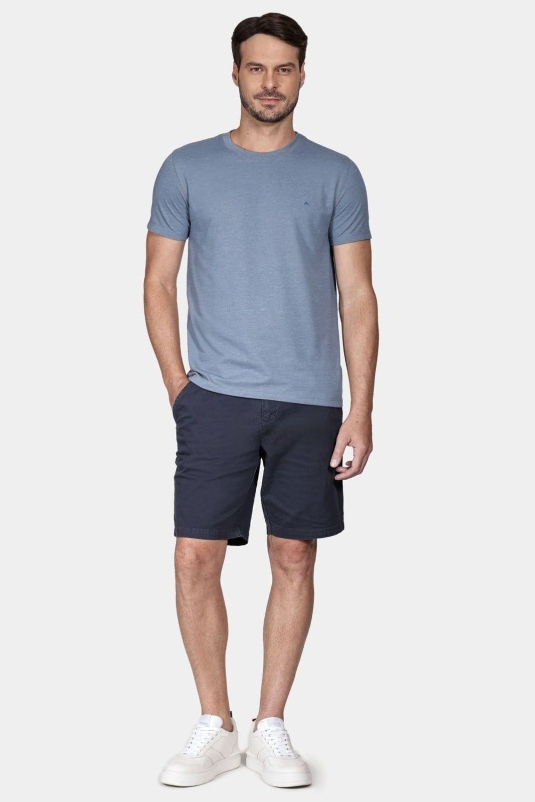 Vista 2 Bermuda Aramis Chino Color Essencial Marinho Aramis incolor