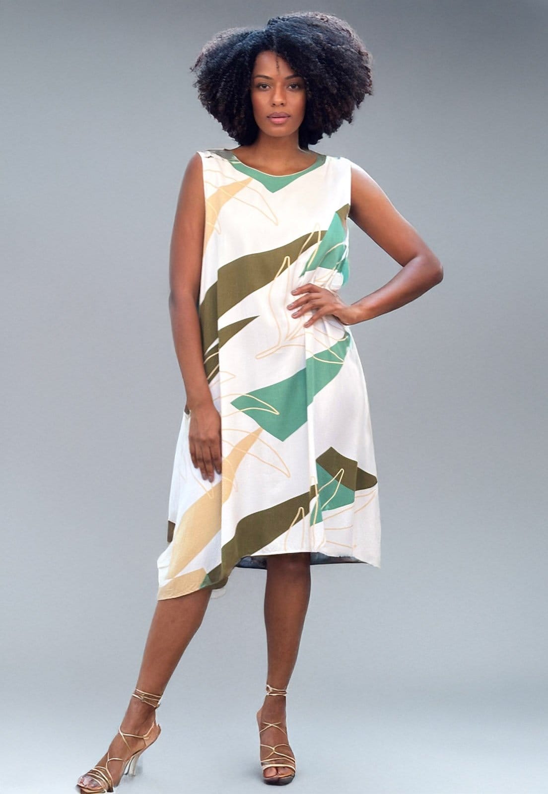 Vista 2 Vestido Amazonia Vital Plus Size Amazonia Vital branco/estampado