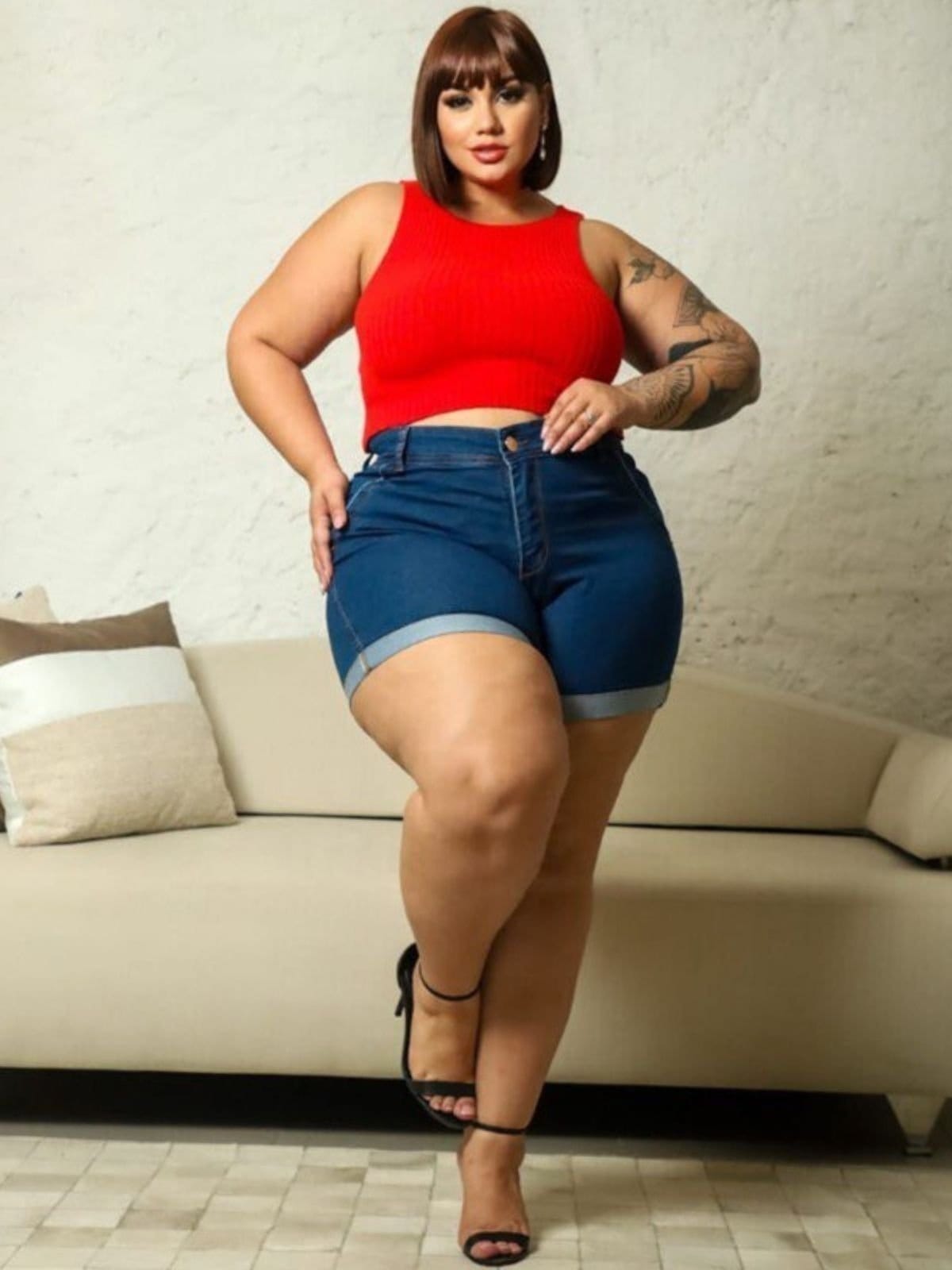 Vista 2 Short Donna De Paula Jeans Feminino Plus Size Com Elastano Cintura Alta Empina Bumbum Donna de Paula azul