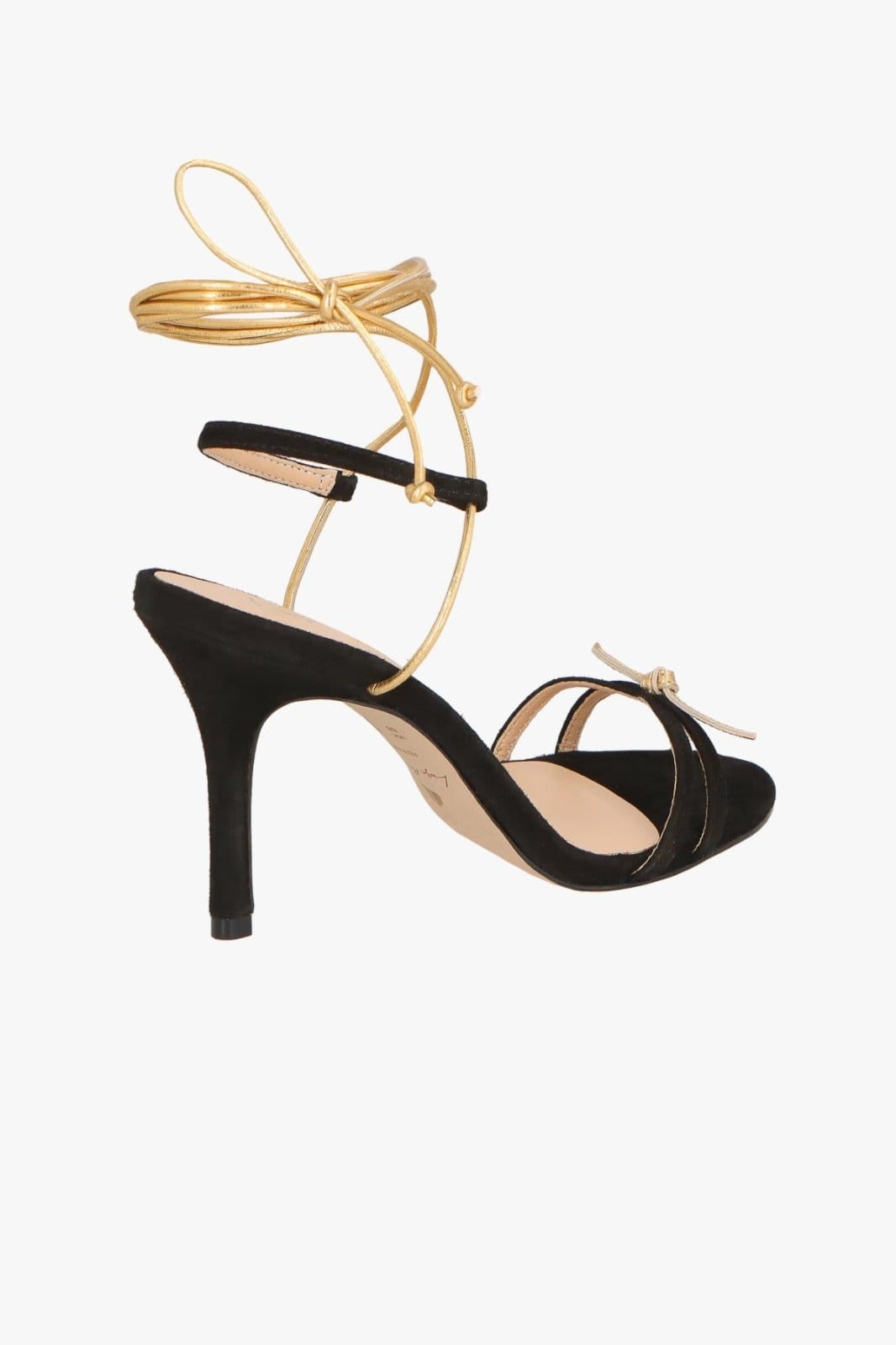 Vista 2 SANDÁLIA EM CAMURÇA PRETA COM TIRAS FINAS COM LAÇO DOURADO E AMARRAÇÁO Luiza Barcelos preto