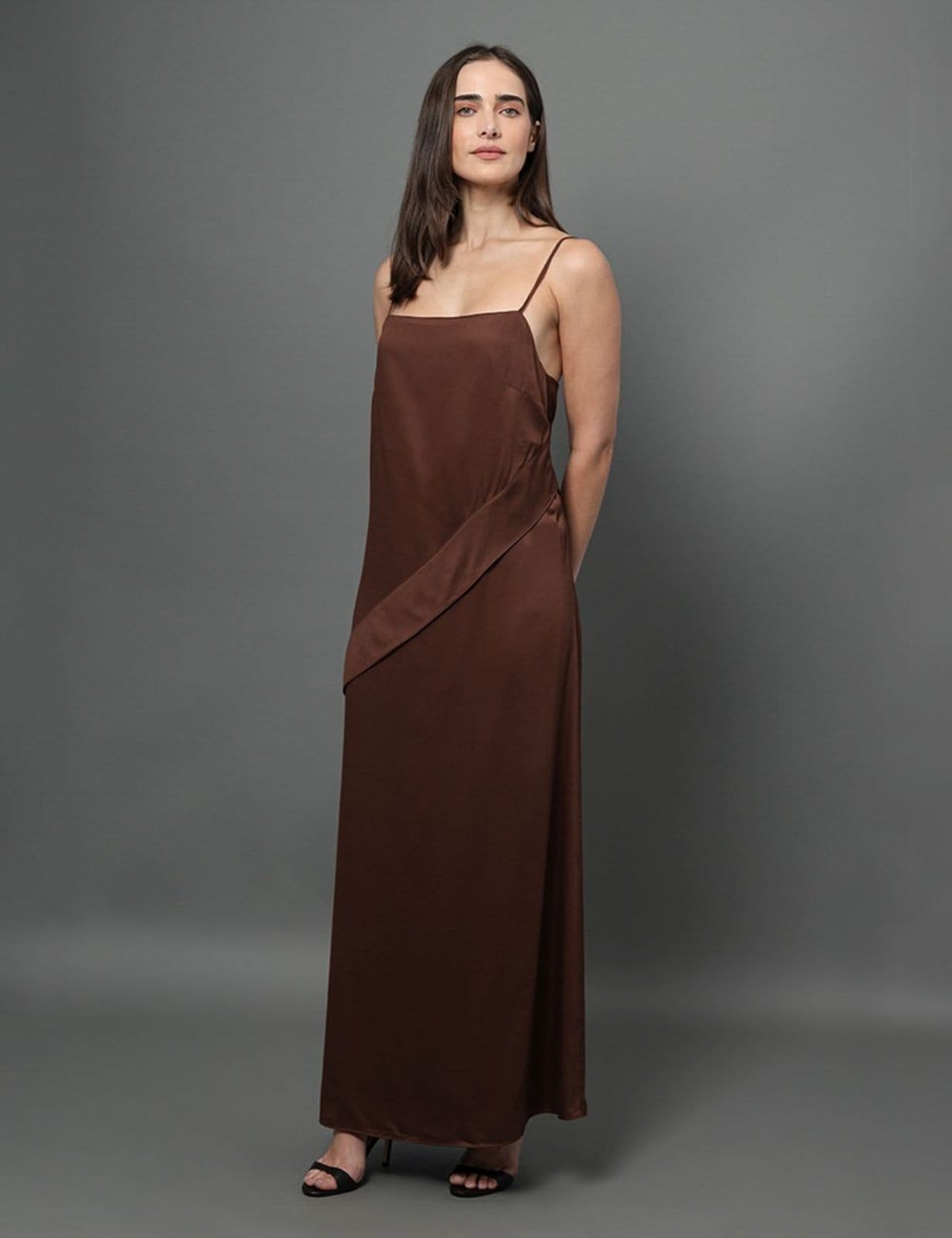 Vista principal Vestido Feminino Longo Com Faixa Frontal Calvin Klein Calvin Klein Jeans marrom