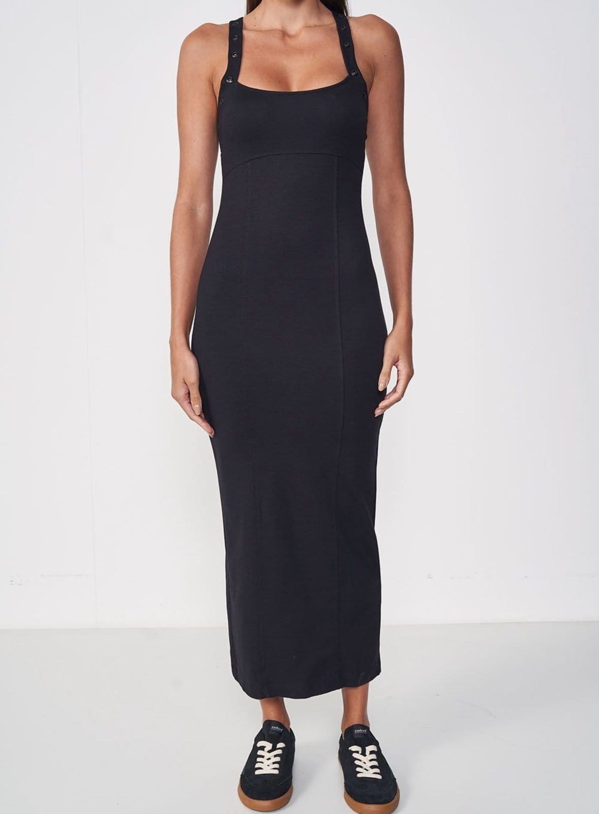 Vista principal Vestido Tubinho Longo Fenda Traseira Colcci CLC Colcci CLC preto