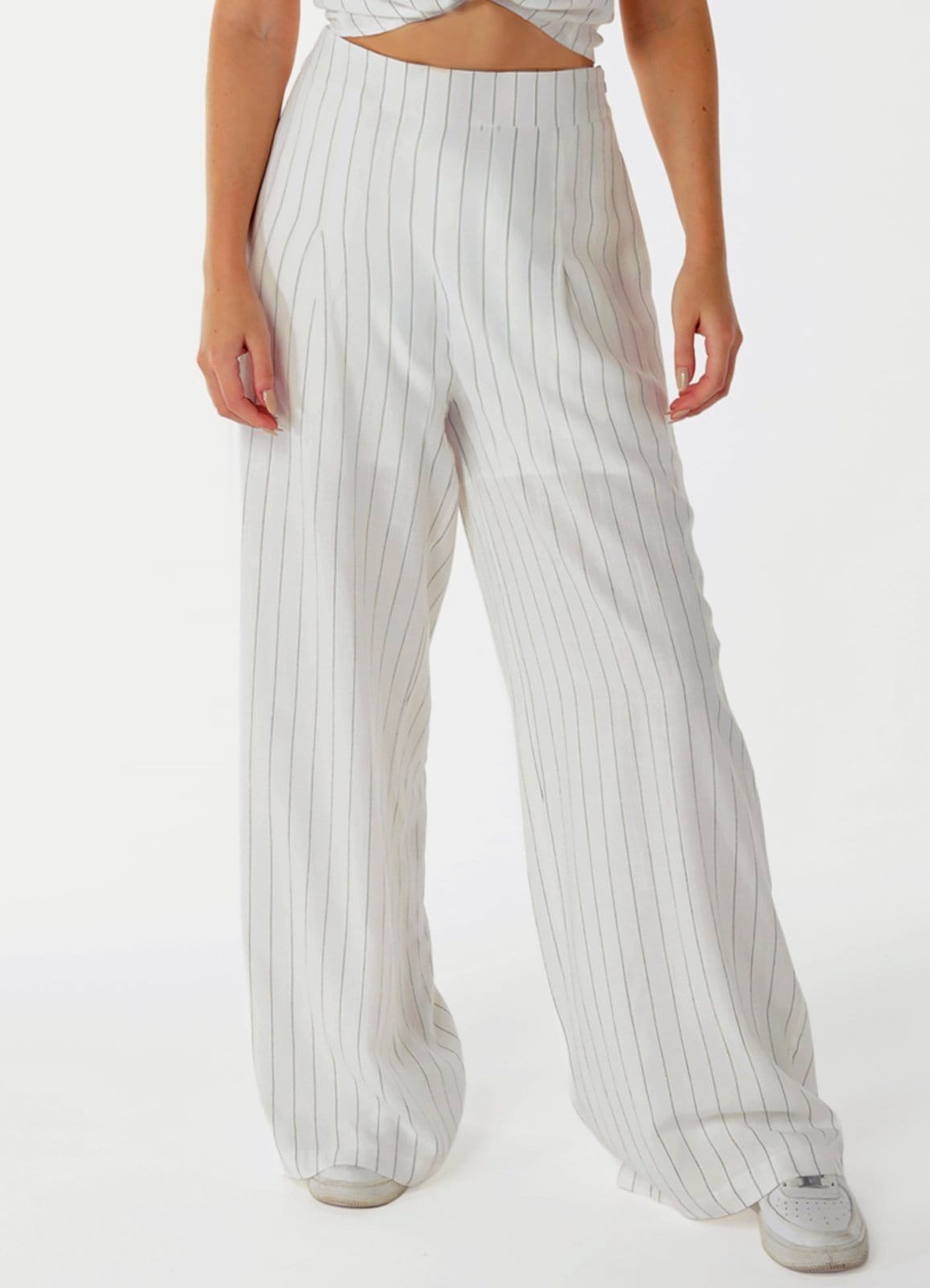 Vista principal Calça Pantalona de Linho Branca Risca de Giz com Bolsos SOB branco