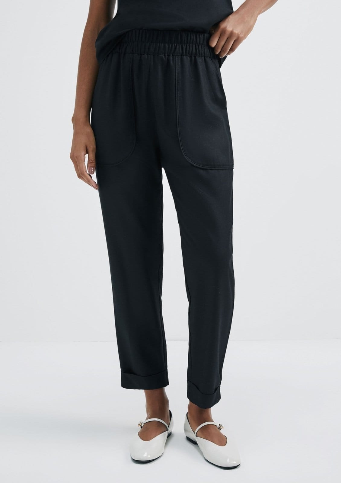 Vista 2 Calça Feminina Carrot Cintura Alta Em Viscose Creponada Hering preto