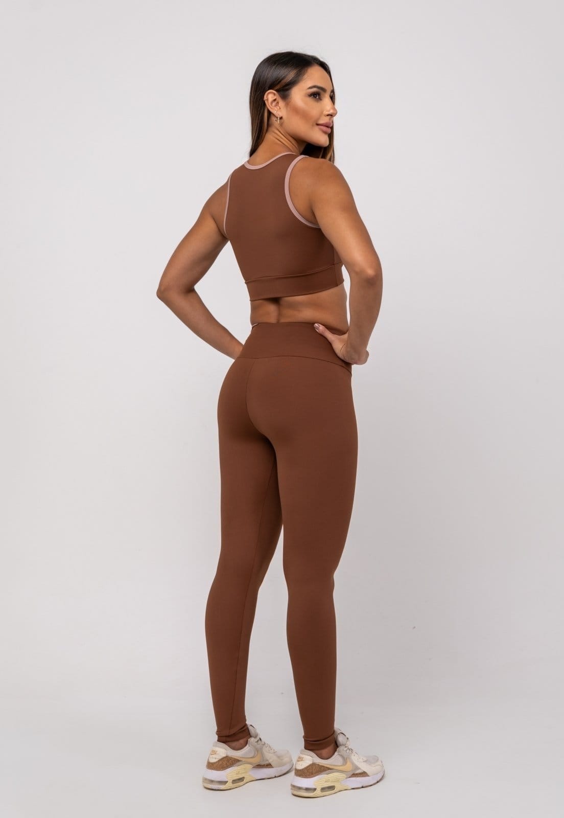 Vista 2 Calça Legging Suplex Poliamida Básica Salvatore Salvatore Fashion marrom