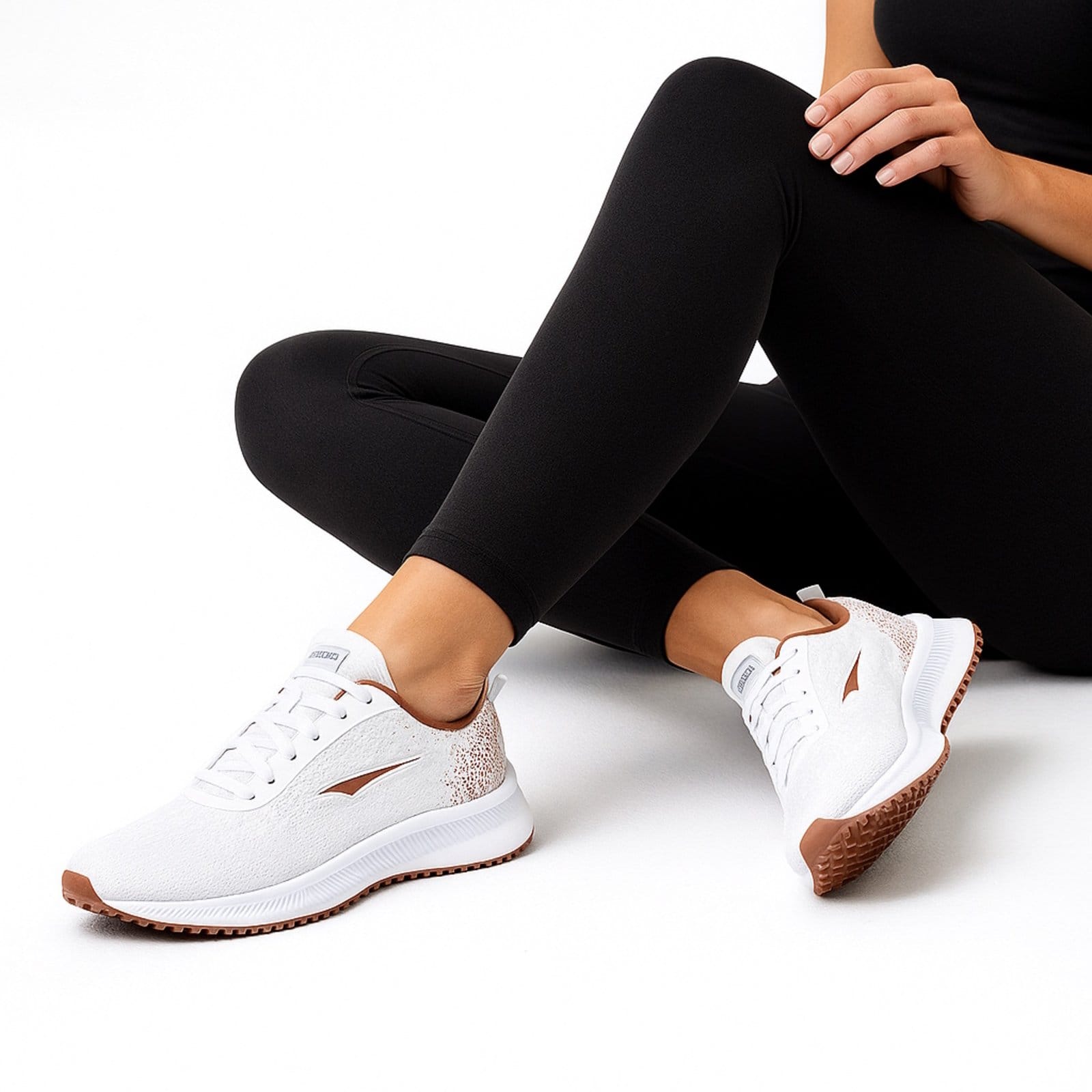 Vista 2 Tênis Feminino de Academia e Caminhada Confortavel Caramelo Bia Ramos branco