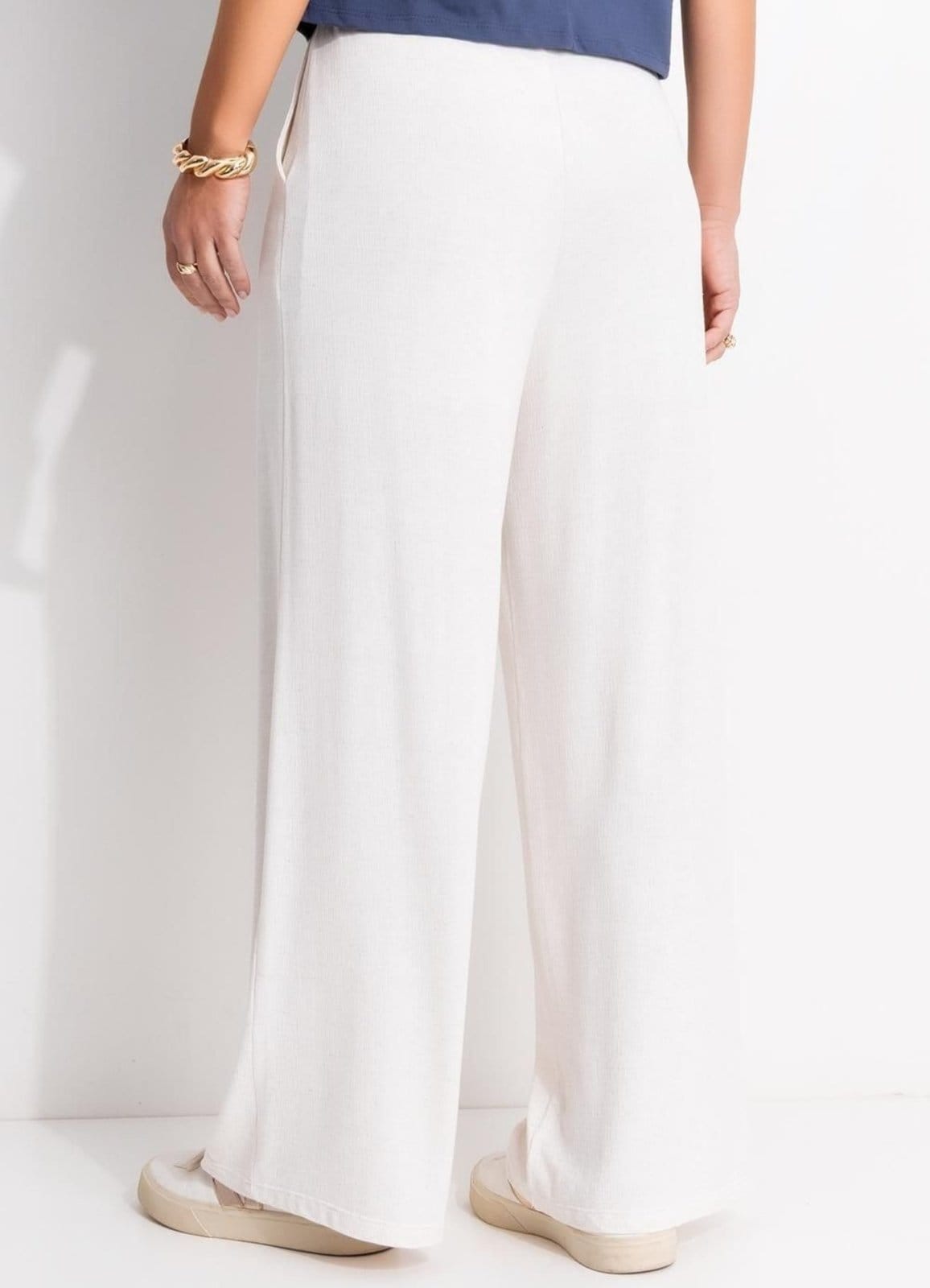 Vista 2 Calça Em Malha Texturizada Natural Quintess bege natural