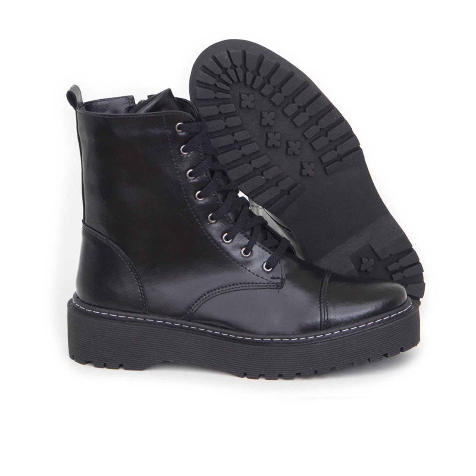 Vista 2 Bota Coturno Tellini Store Tratorada . TELLINI STORE preto