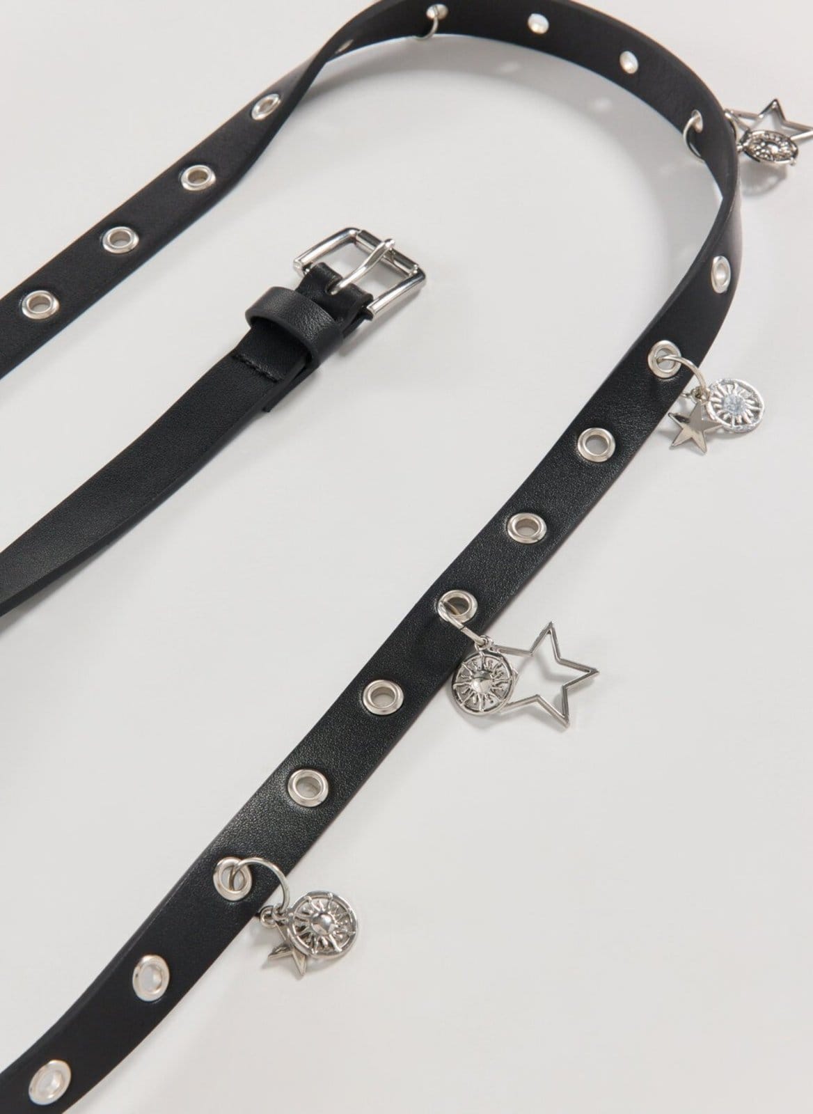 Cinto Poliuretano Ilhoses Pingentes