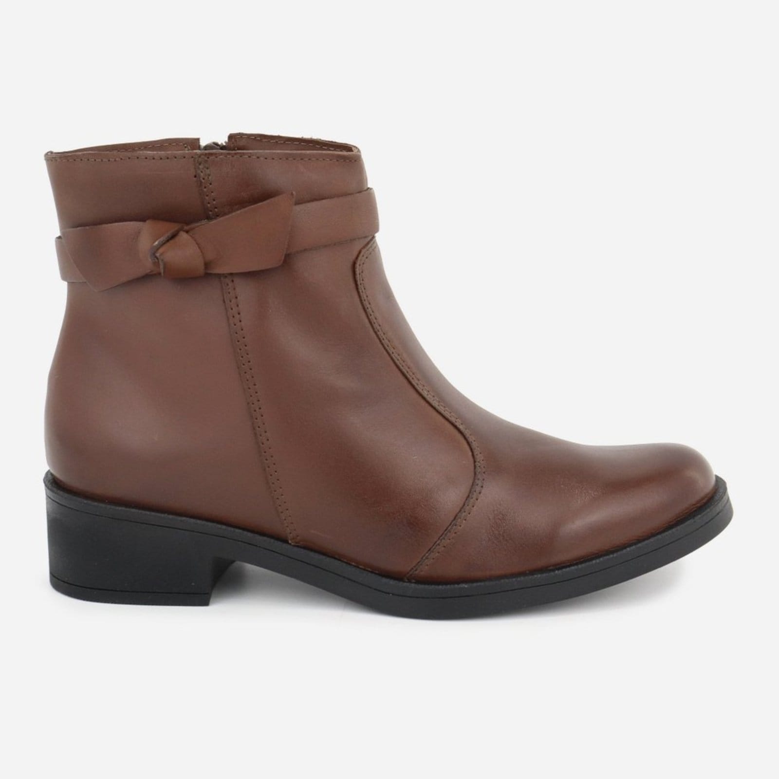 Vista 2 Bota Maria Paua Store Feminina Couro Cano Curto Detalhe Nó Casual Dia A Dia MARIA PAULA marrom