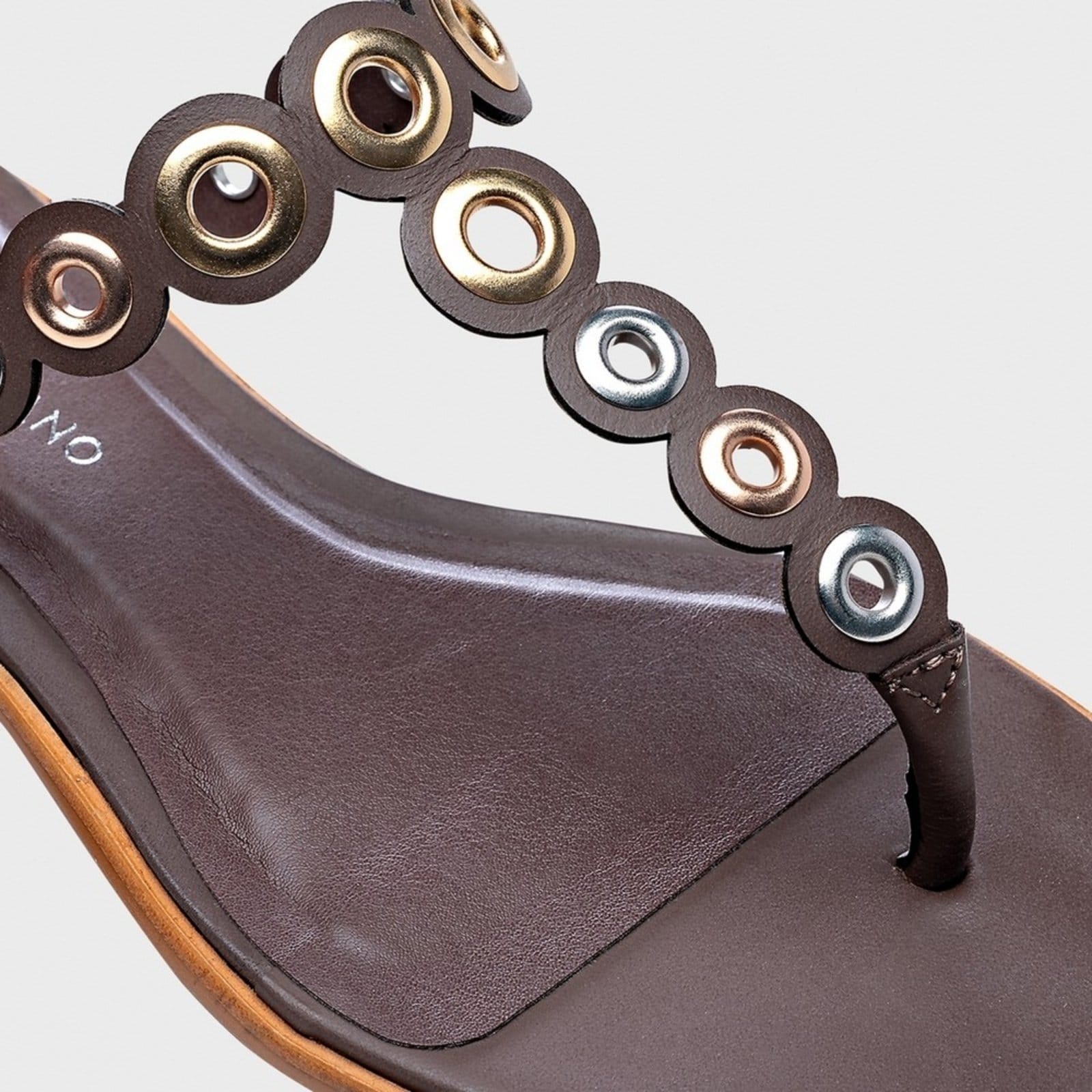 Vista 2 Chinelo Flat Carrano 699030 Marrom Escuro Carrano unico