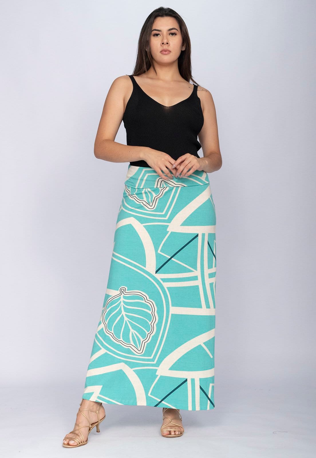 Vista 2 Saia CabanaFree Longa Malha SAZ Estampa Aqua Flora Cabanafree azul aqua