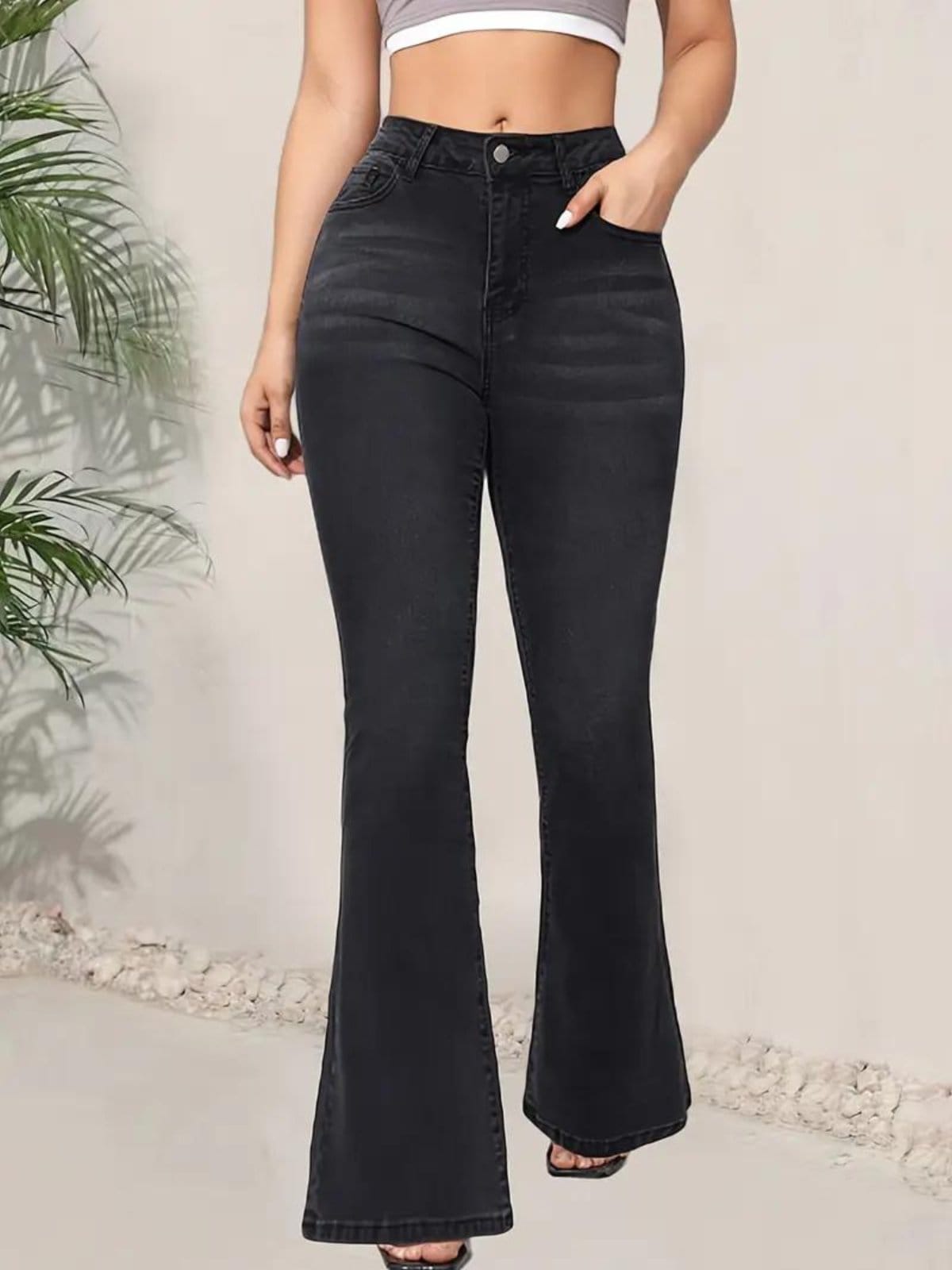 Vista principal Calça Jeans Kovali Flare Preta com caimento perfeito e conforto absoluto KOVALI FASHION STORE preto