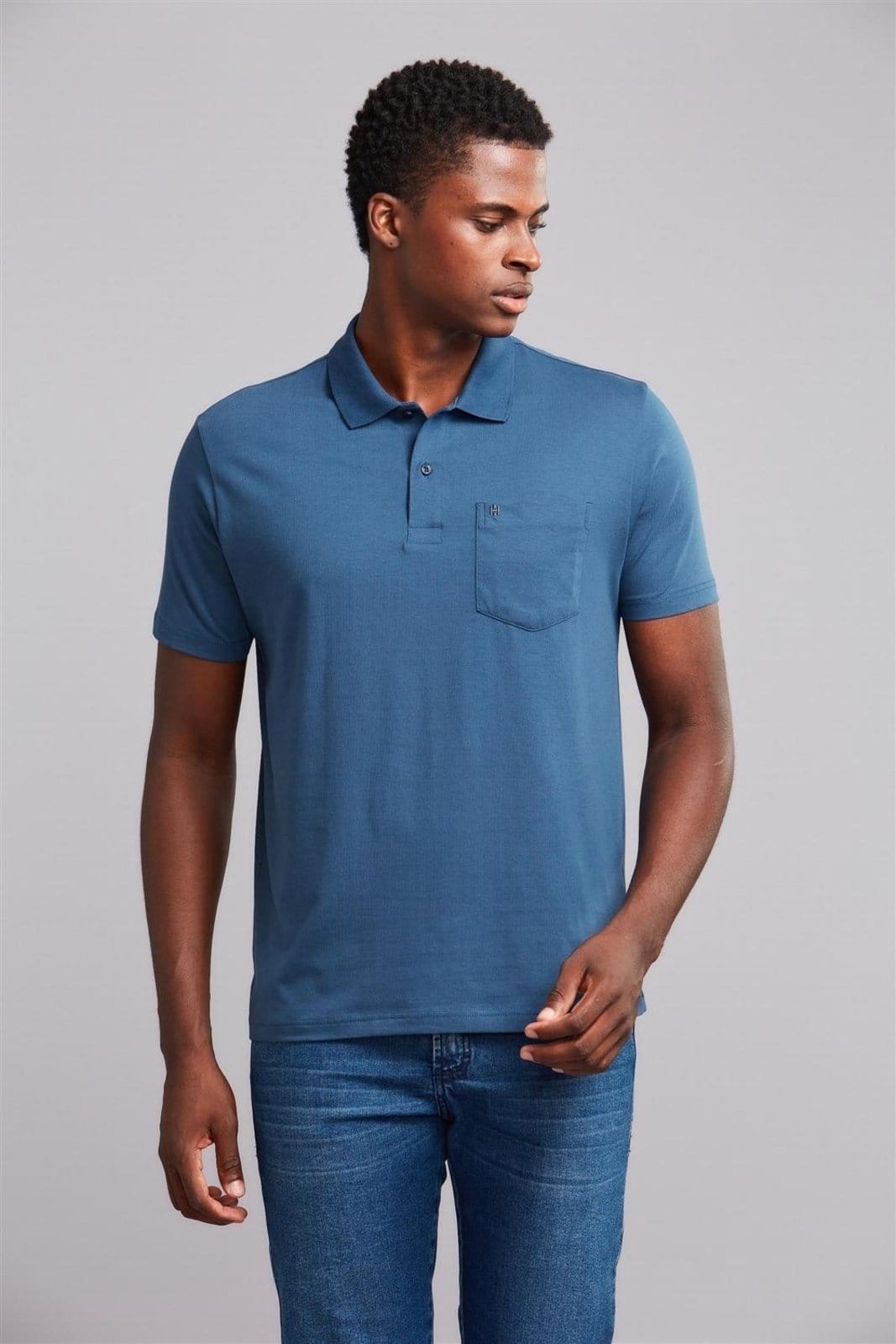 Vista principal HIGHSTIL Polo Manga Curta com Bolso Comfort Malha Básica Noturno HIGHSTIL azul