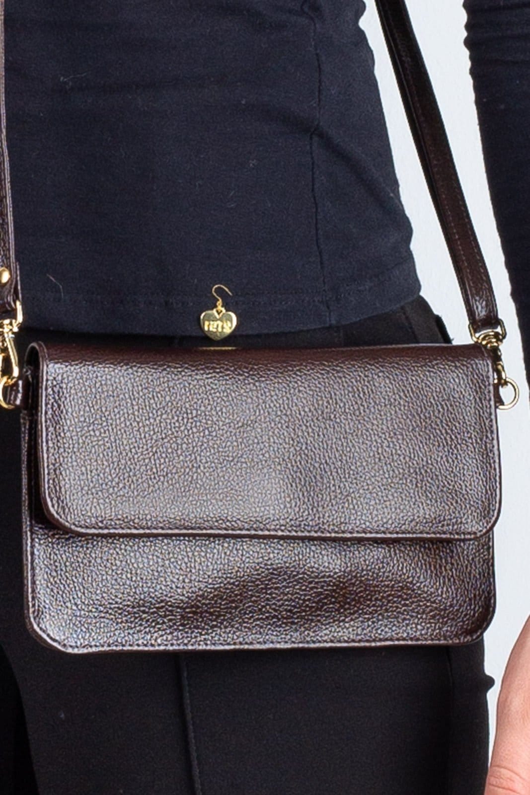 Vista 2 Clutch mini bolsa de couro liso Nicole - Café Andrea Vinci vermelho