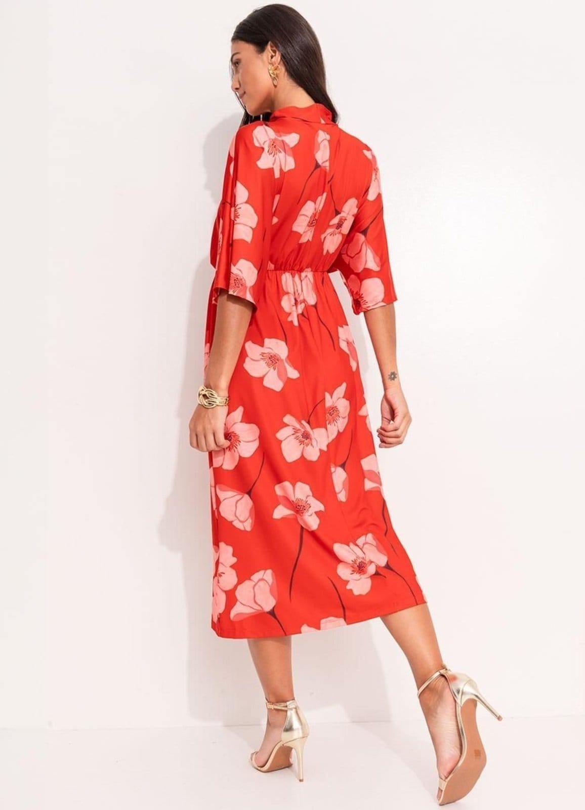 Vista 2 Vestido Midi Malha Fria Flores Colorido Quintess vermelho