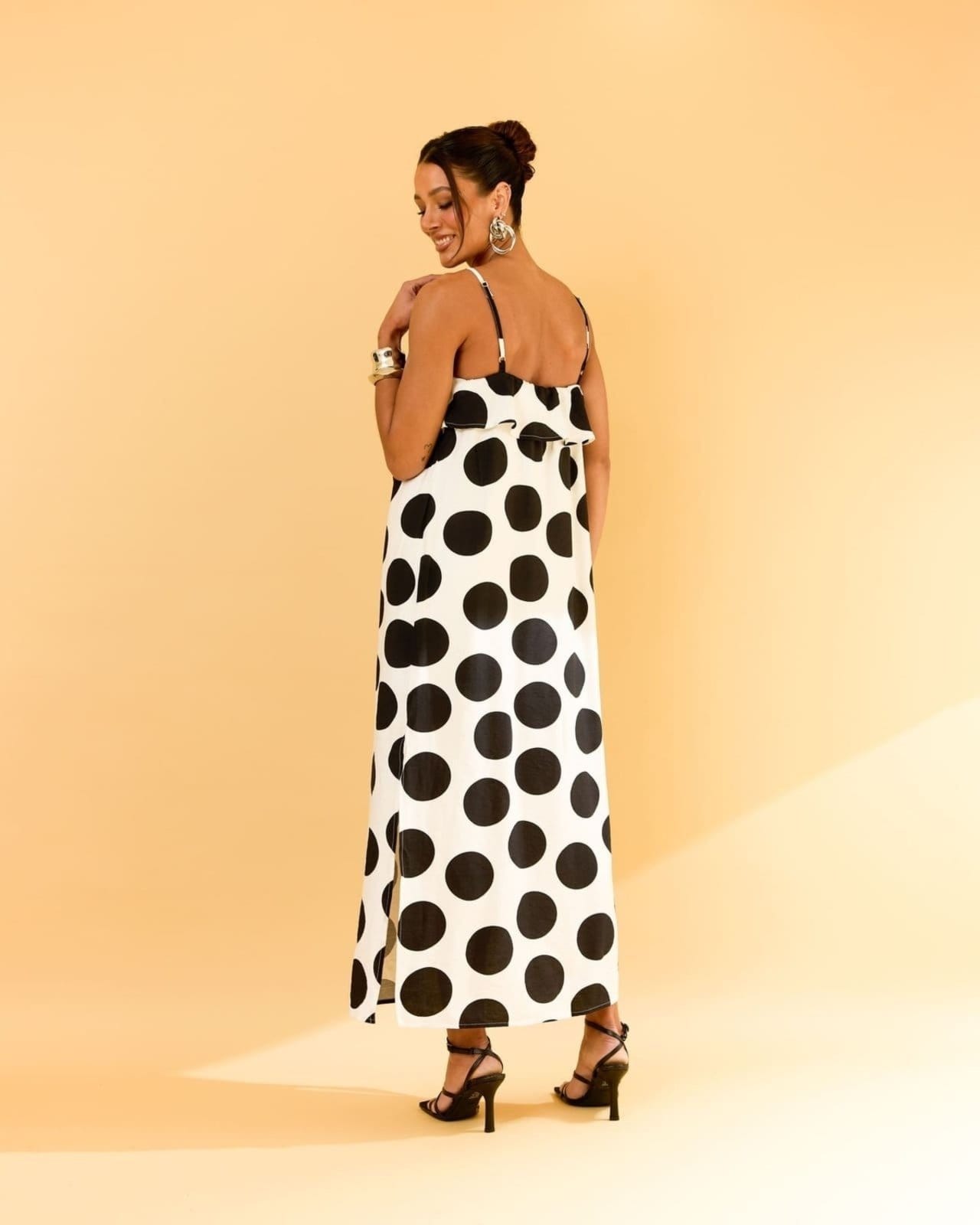 Vista 2 Vestido Poá Feminino Midi Com Alça Casual Branco Lemier Collection LEMIER off-white