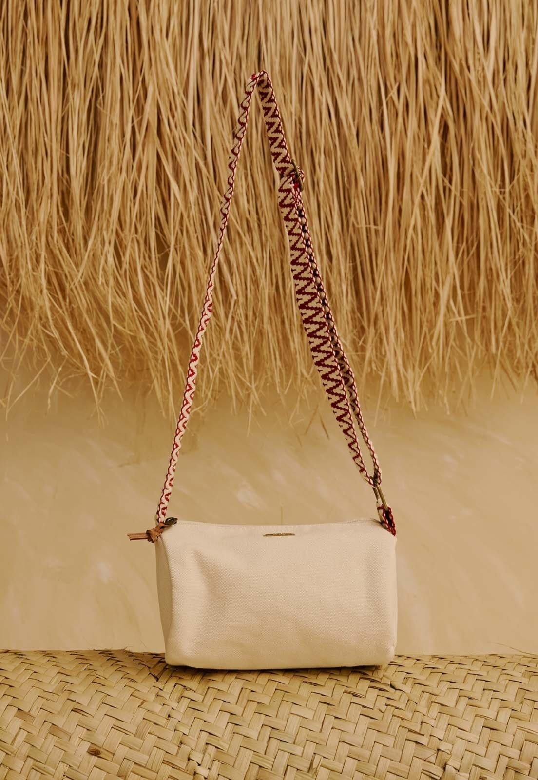 Vista principal Bolsa Cilindro com Alça Cordão CaCay off-white