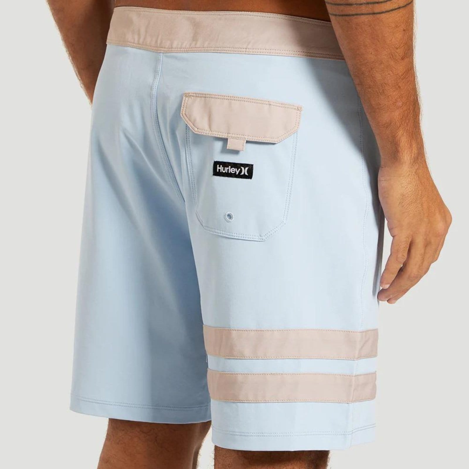 Vista 2 Bermuda Hurley Block Party 18" SM26 Masculina " hurley azul