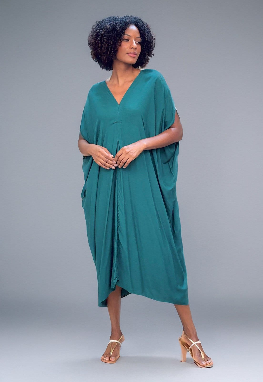 Vista 2 Vestido Kaftan Detalhes nas Costas Musgo Amazonia Vital verde