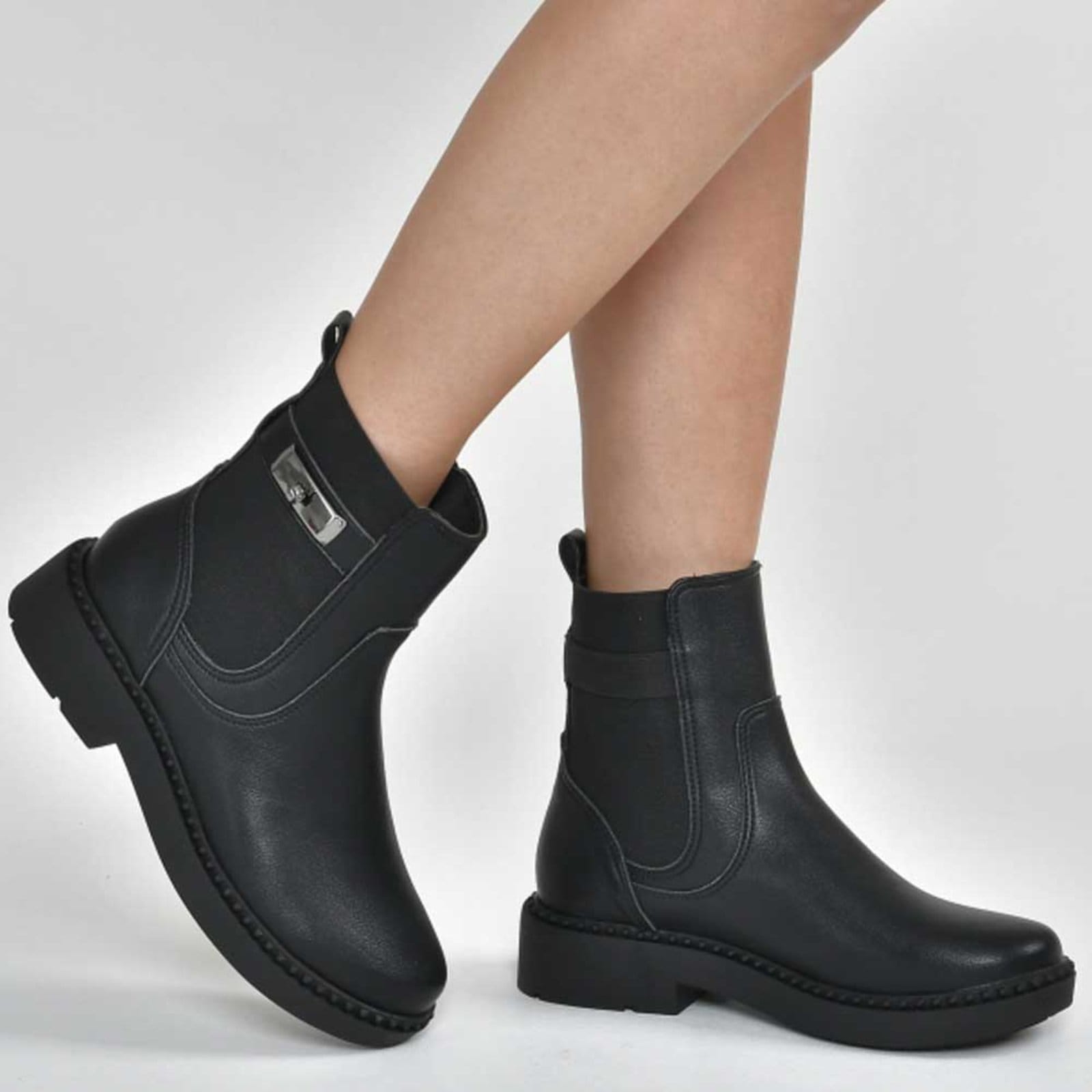 Vista 2 Bota Chelsea Feminina Via Marte 251 VIA MARTE preto