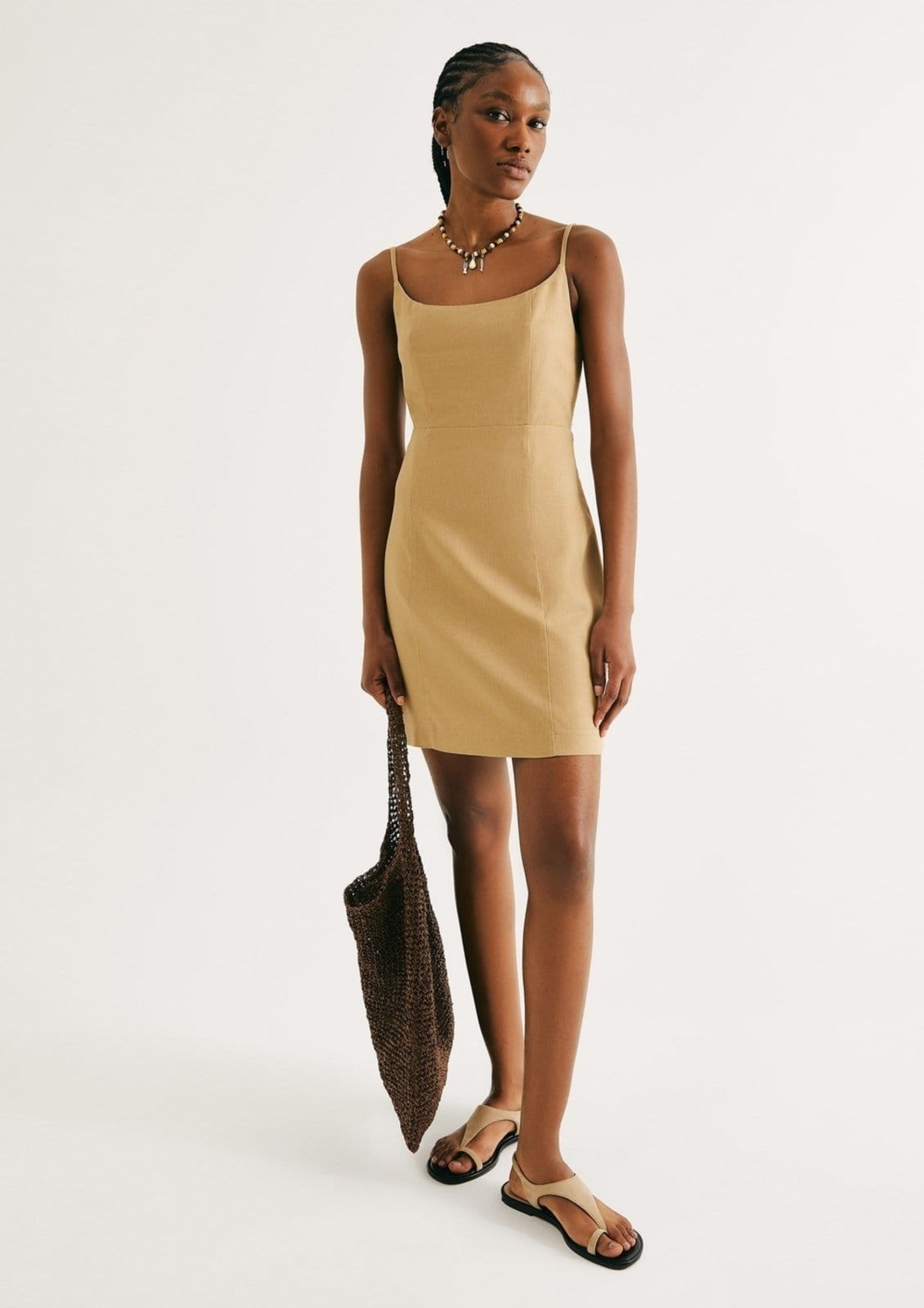 Vestido Curto Com Linho