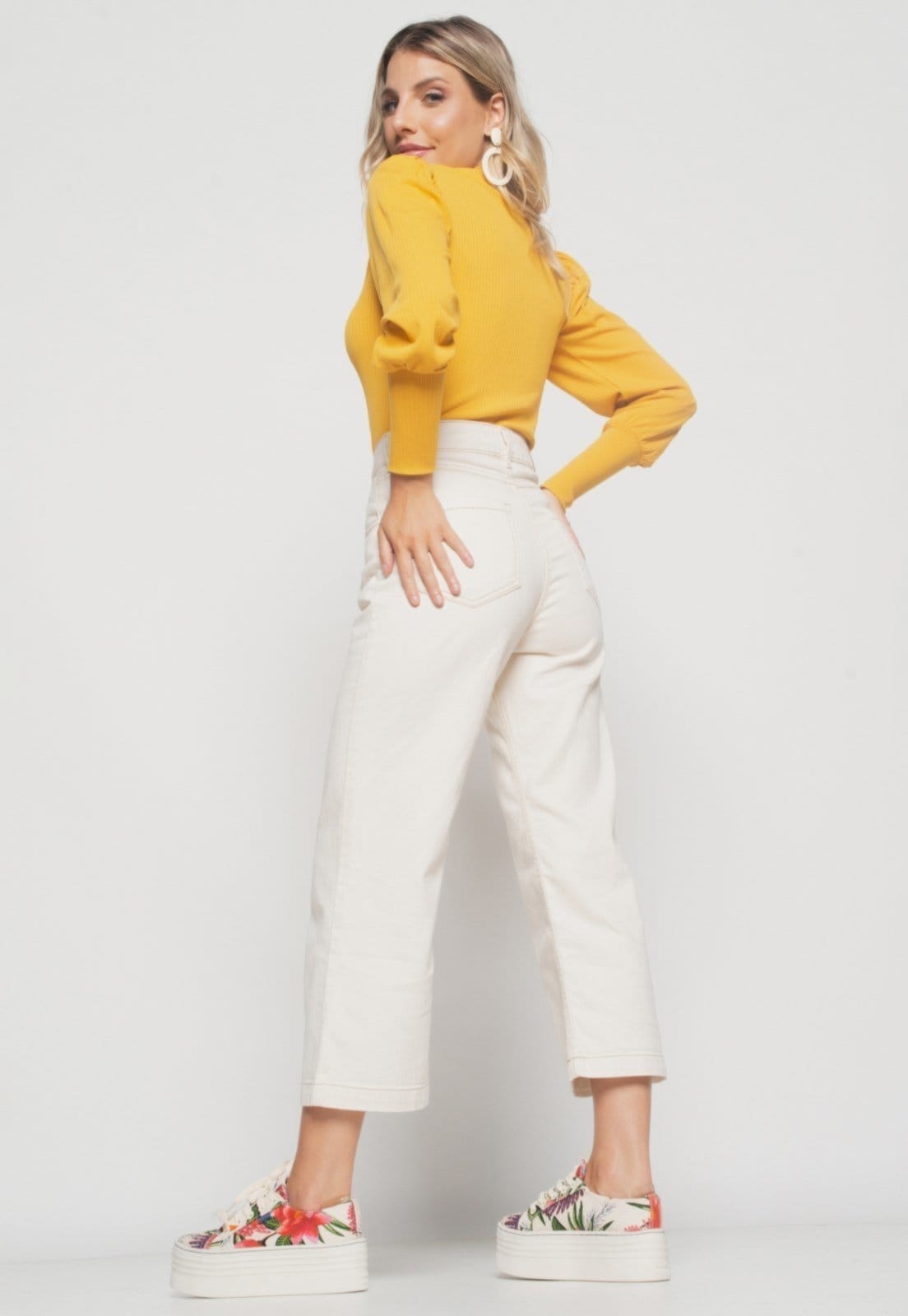 Vista 2 Blusa Salvatore Princesa Manga Longa Canelada Mostarda Salvatore Fashion amarelo