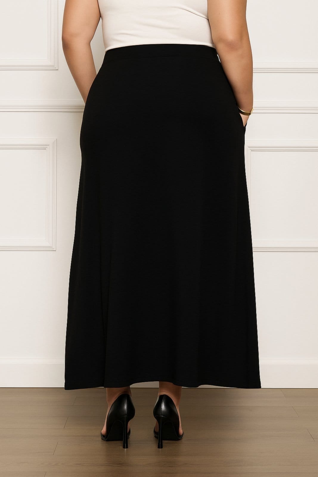 Vista 2 Saia Longa de Viscolycra Zipituka Plus com Bolsos ZIPITUKA preto