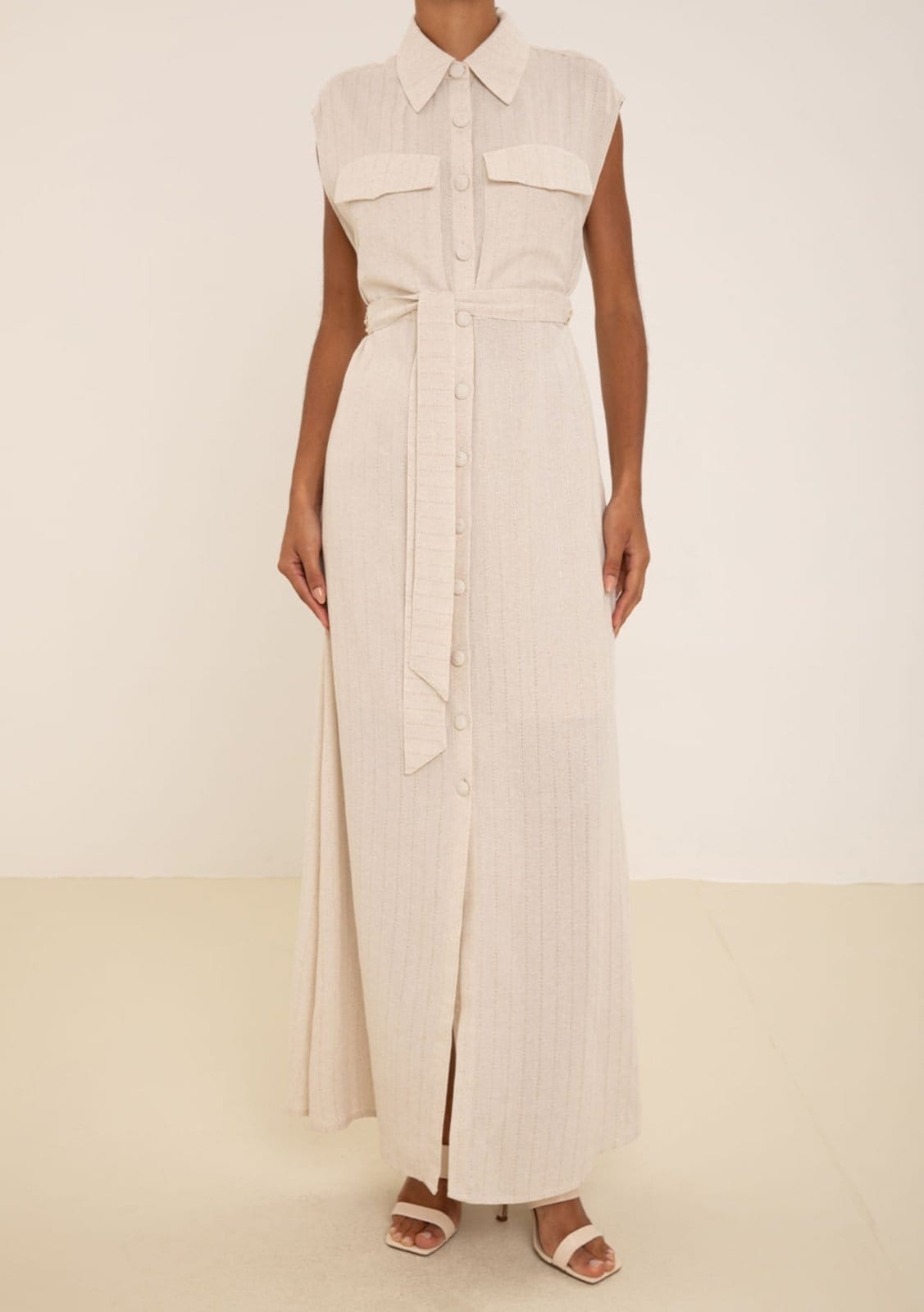 Vista 2 Vestido Maria Valentina Solto Gola Clássica Sem Manga Longo Maria Valentina bege